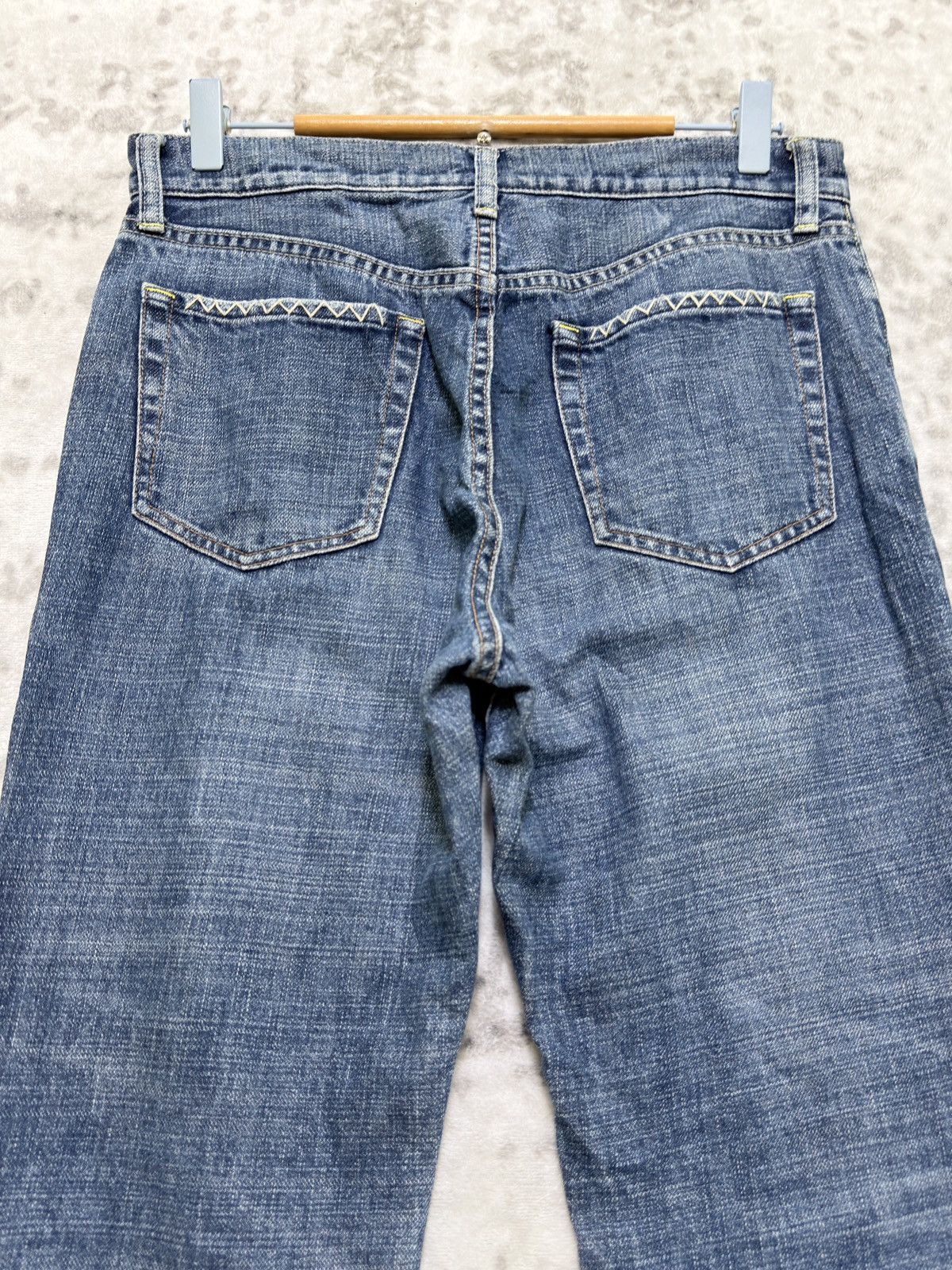 Uniqlo Old Uniqlo Flare Jeans Y2K Distressed Whipstitch Denim Size US 29 - 8 Thumbnail
