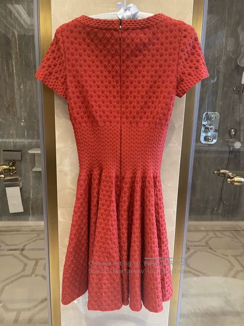 Alaia Alaia Red Crew Neck Knit A-Line Dress with Waist Cinching Size XS / US 0-2 / IT 36-38 - 4 Thumbnail