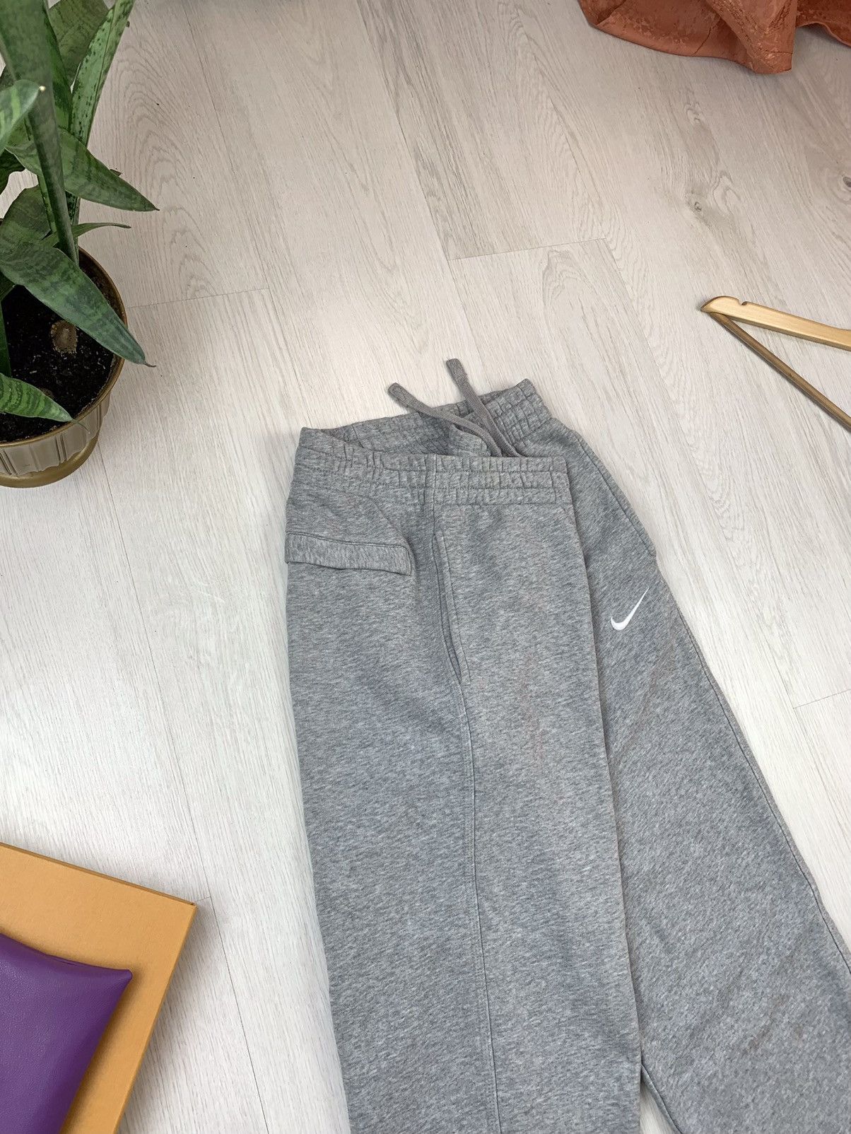 Vintage Nike Vintage Y2K Embroidered Swoosh Pants Mens Grey Size S-M Size US 31 - 6 Thumbnail