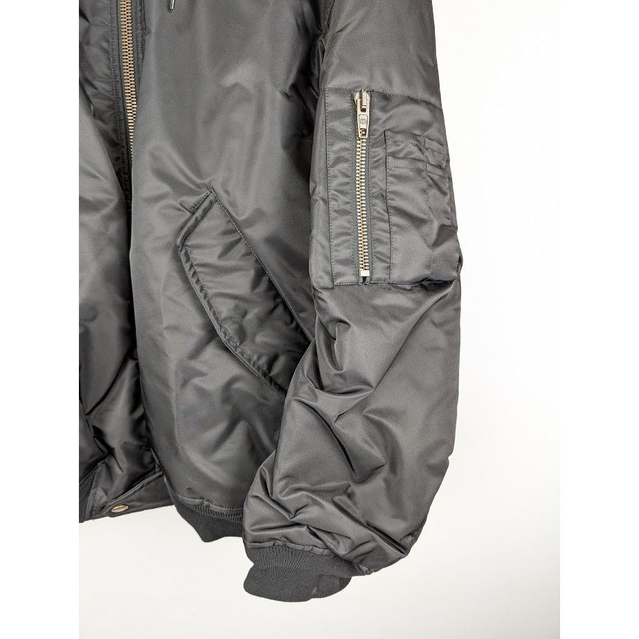 Balenciaga o1rshd1 Bomber Nylon In Black Size US L / EU 52-54 / 3 - 5 Thumbnail