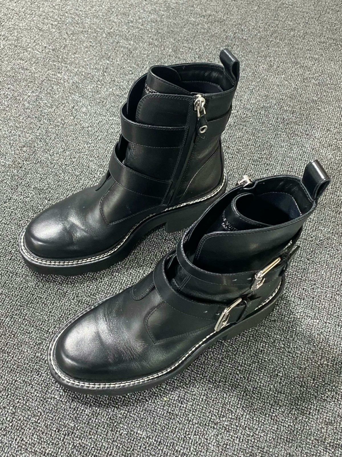 Louis Vuitton Louis Vuitton Black Leather Strapped Short Boots Size US 7 / IT 37 - 1 Thumbnail