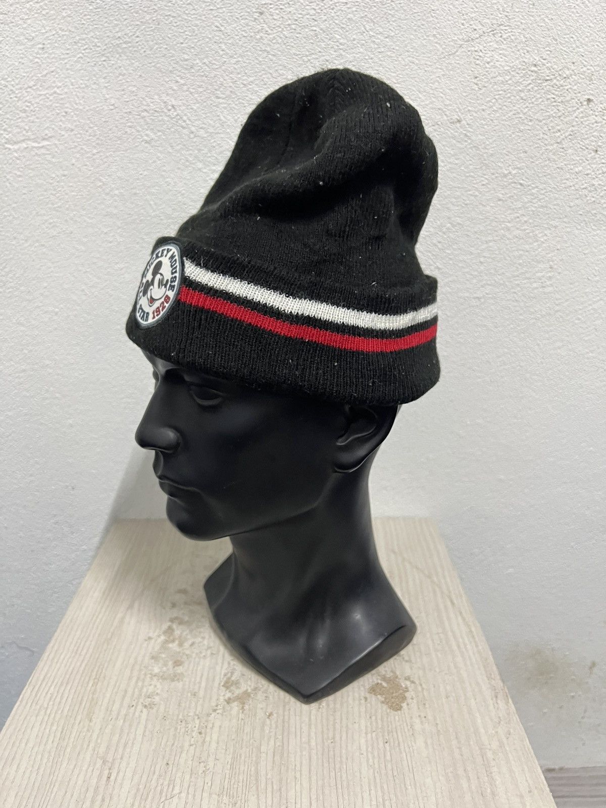 Mickey Mouse Vintage Mickey Mouse Disney Cartoon Beanie Hat Size ONE SIZE - 3 Thumbnail