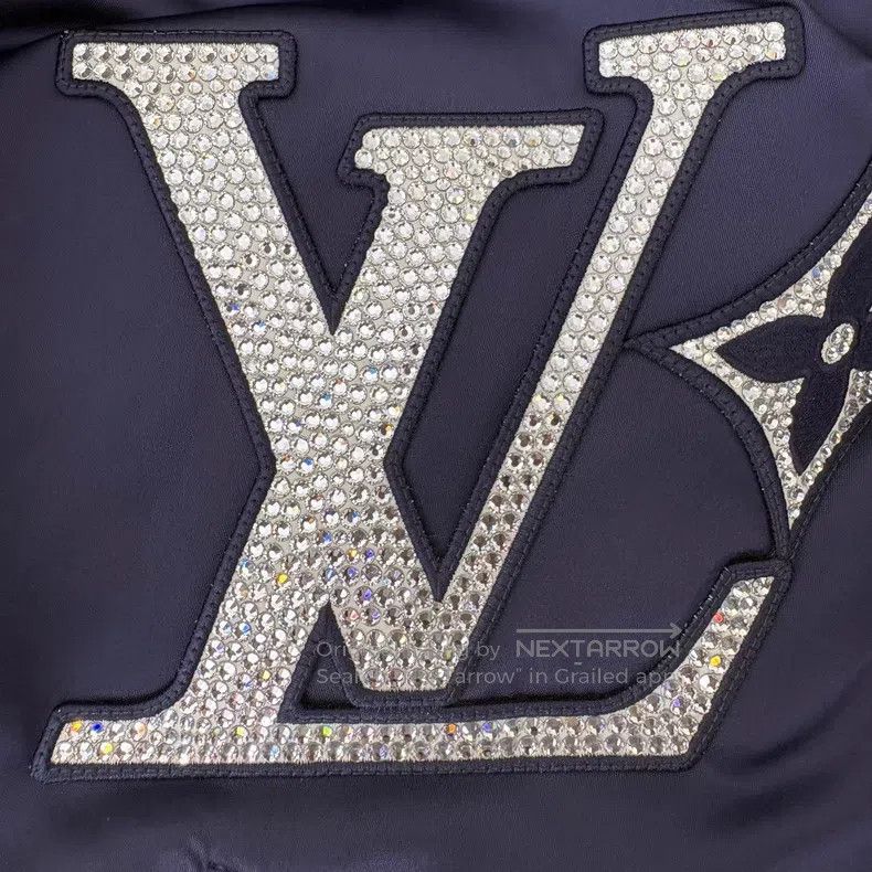 Louis Vuitton Louis Vuitton Logo rhinestone baseball jacket Size US M / EU 48-50 / 2 - 6 Thumbnail
