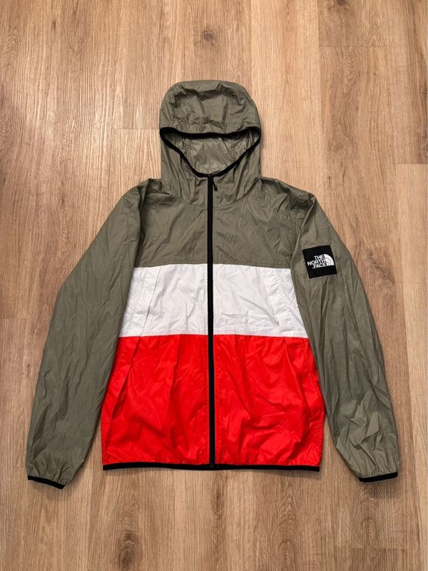 The North Face The North Face Windbreaker jacket M like new Size US M / EU 48-50 / 2 - 1 Thumbnail