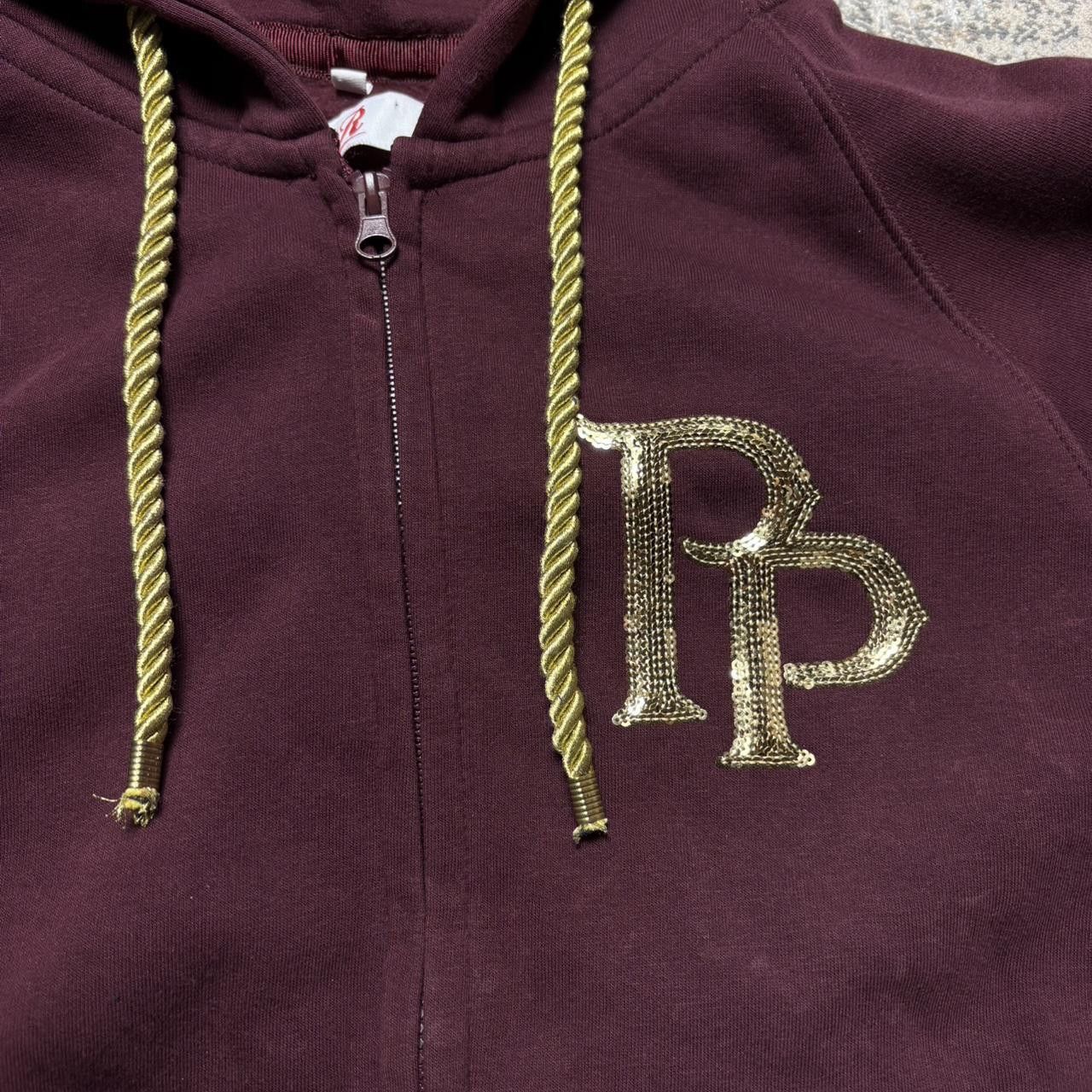 Japanese Brand 00s Embroidered Hoodie Burgundy M Size US M / EU 48-50 / 2 - 4 Thumbnail