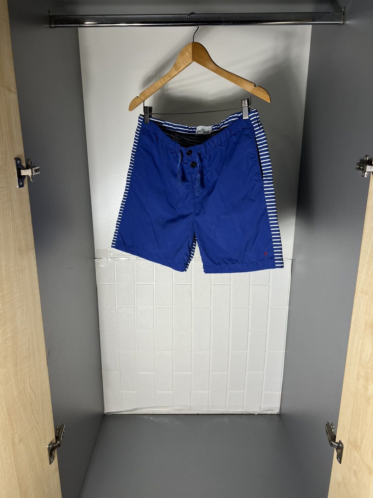 Stone Island STONE ISLAND MARINA SHORTS Size US 32 / EU 48 - 12 Thumbnail
