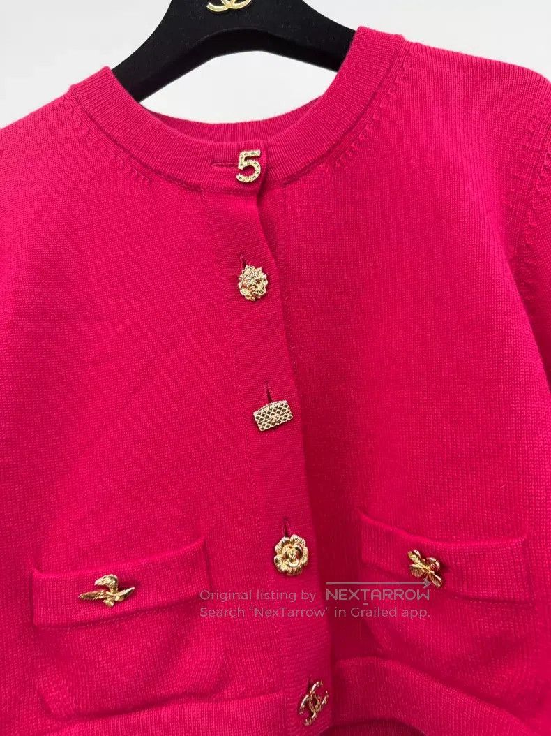 Chanel Chanel Rose-red multi-element button cashmere cardigan coa Size XS / US 0-2 / IT 36-38 - 2 Thumbnail