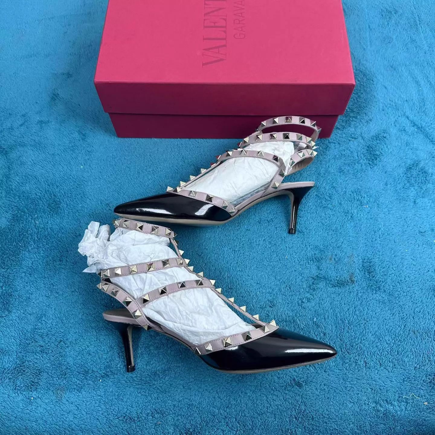 Valentino Valentino Rockstud 3-Ring Stud Patent Leather Black 37 Size US 6.5 / IT 36.5 - 3 Thumbnail