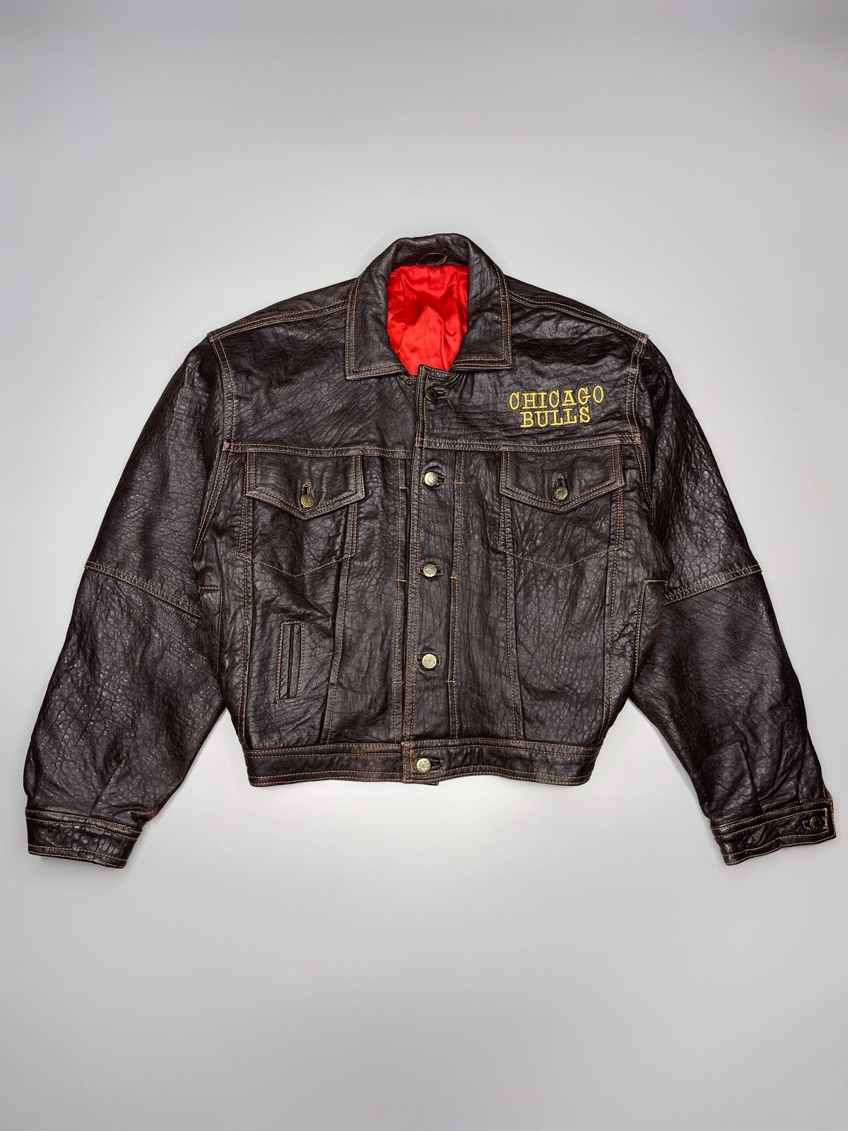 NBA × Vintage Vintage 90’s Chicago Bulls Leather Jacket RARE Size US S / EU 44-46 / 1 - 2 Thumbnail