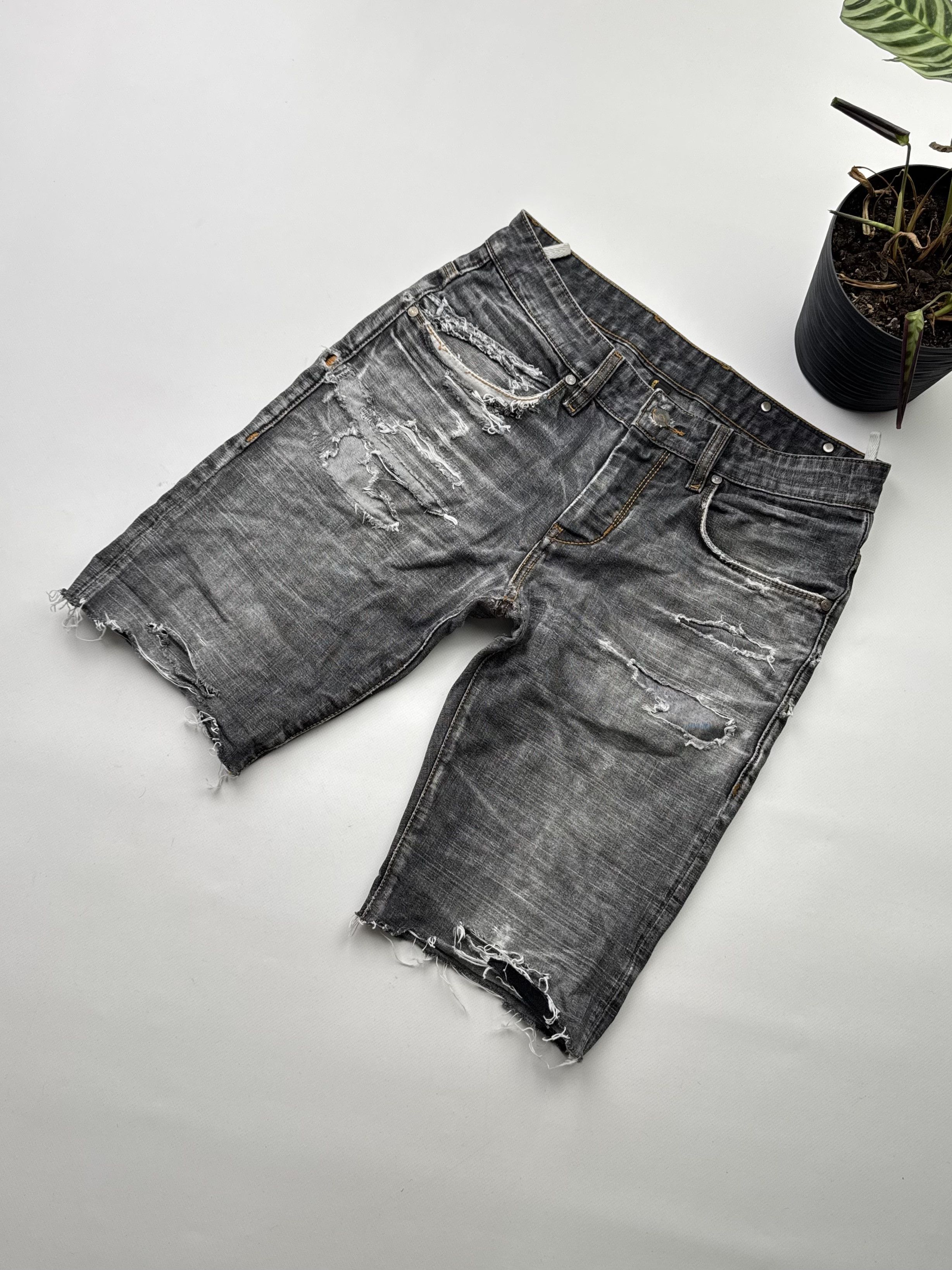 Takeshy Kurosawa Takeshy Kurosawa Vintage Distressed Shorts (145) Size US 32 / EU 48 - 1 Thumbnail