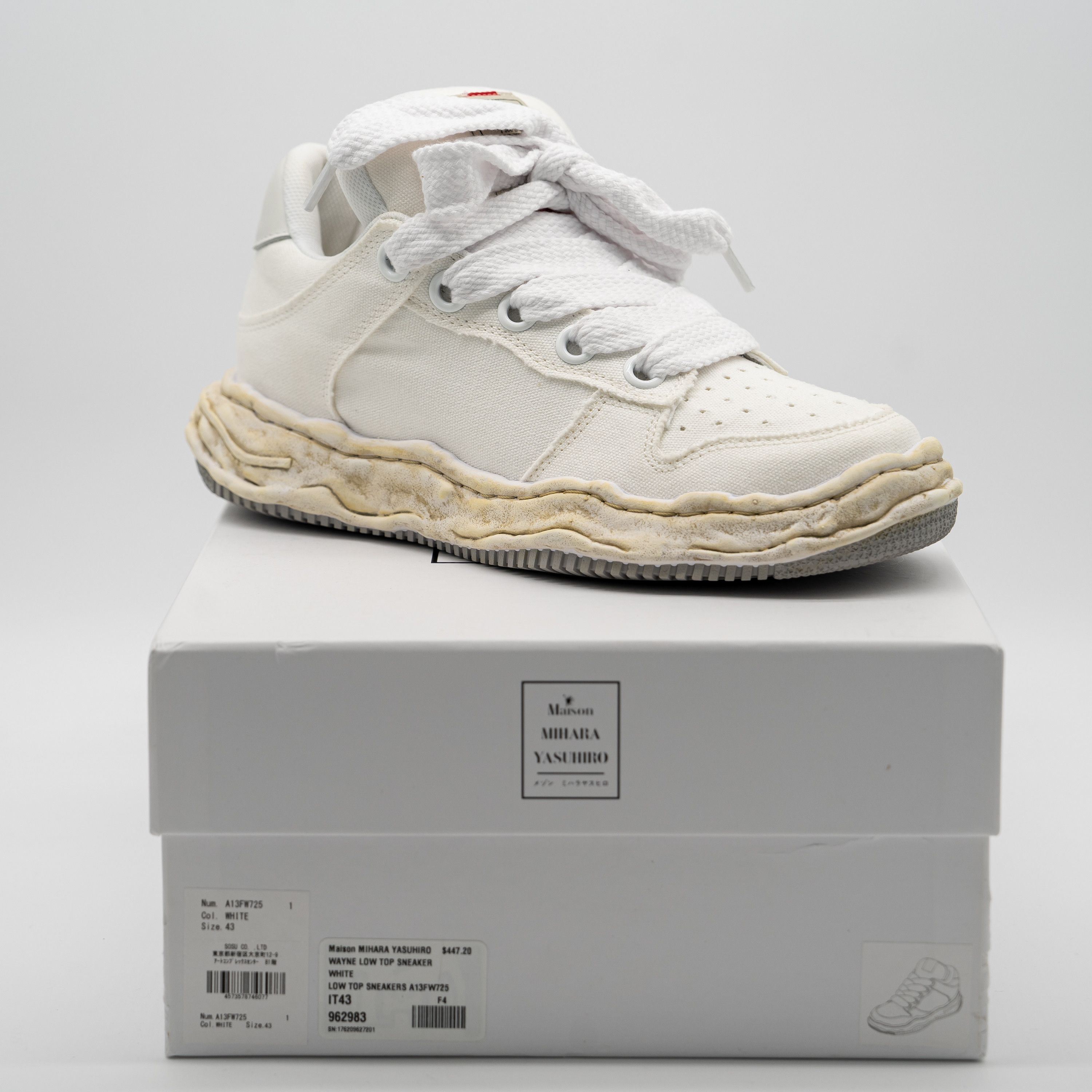 Maison MIHARA YASUHIRO 43 Maison Mihara Yasuhiro Wayne Puffer OG Sole Low White Size US 10 / EU 43 - 11 Thumbnail