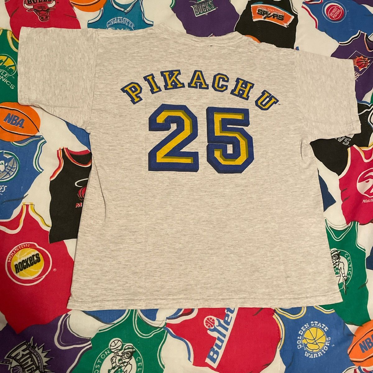 Pokemon × Vintage Vintage 1999 Pikachu Pokémon Catch ‘Em All Nintendo Tee Size US XS / EU 42 / 0 - 2 Thumbnail