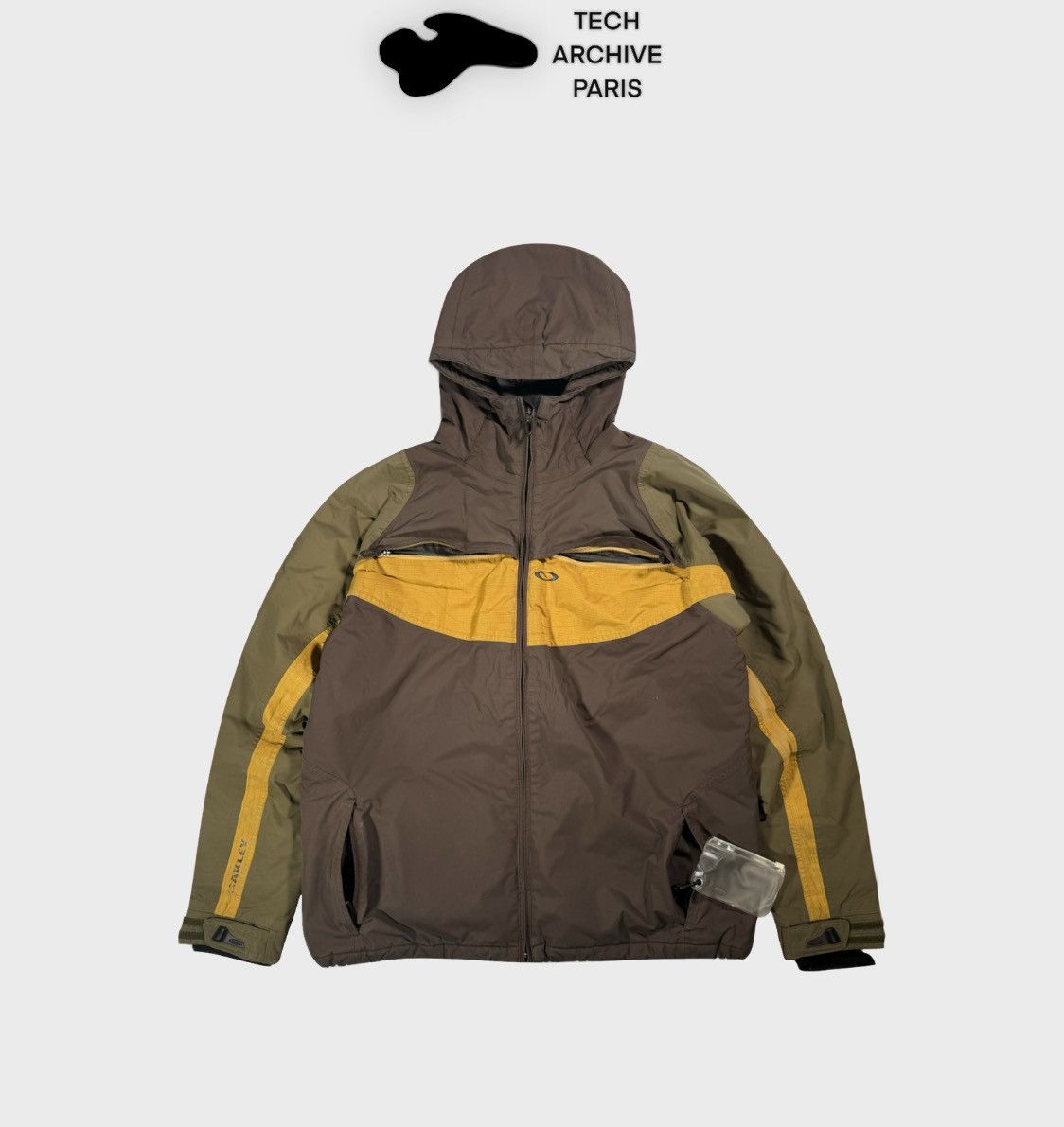 image of 2000’S Vintage Oakley Hydro Fiel Technical Jacket in Brown, Men's (Size Medium)