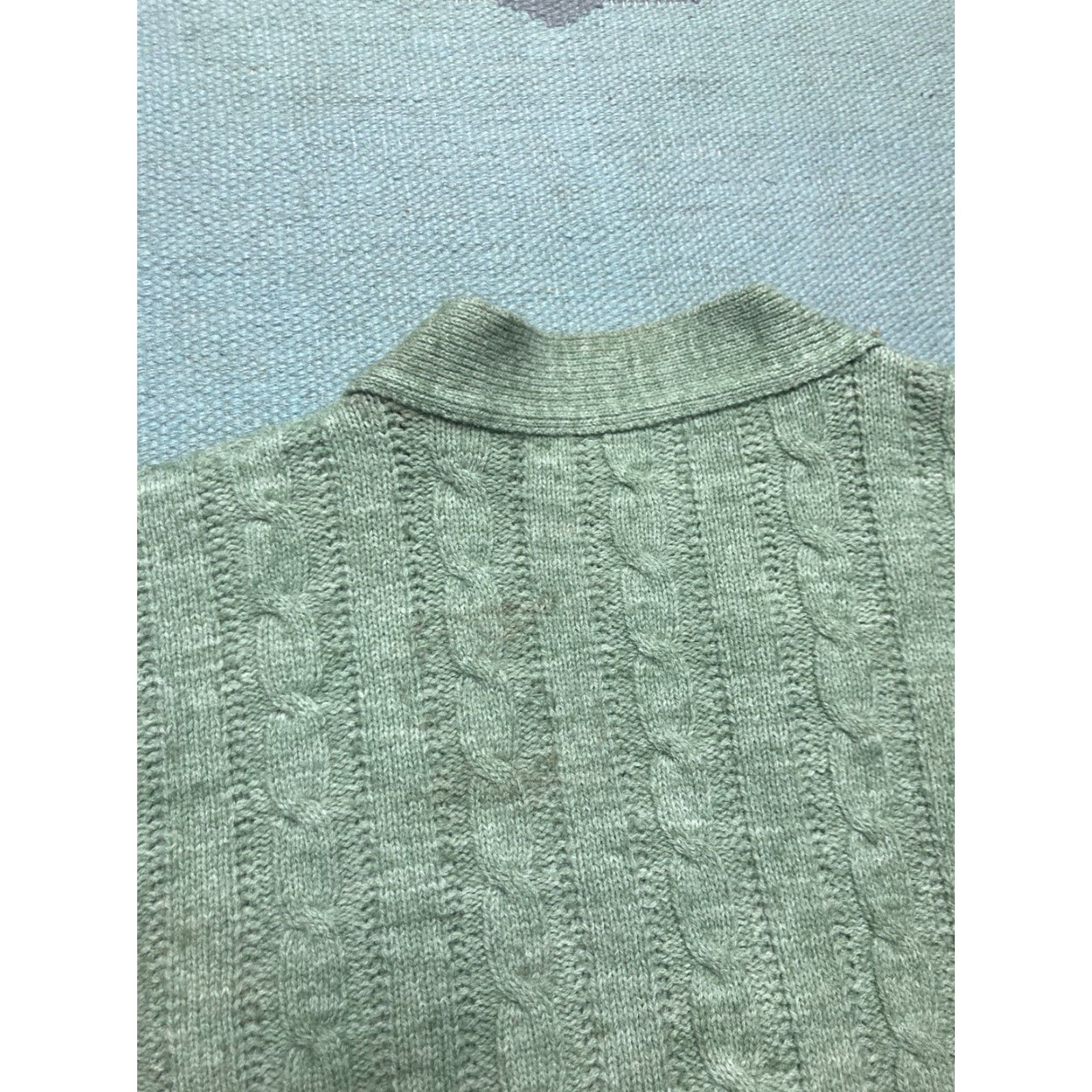Vintage VINTAGE 60s cardigan sweater cable knit wool blend button front mint green large Cardigan Men L Green Knit Wool 60s Buttons Mens Size US L / EU 52-54 / 3 - 7 Thumbnail