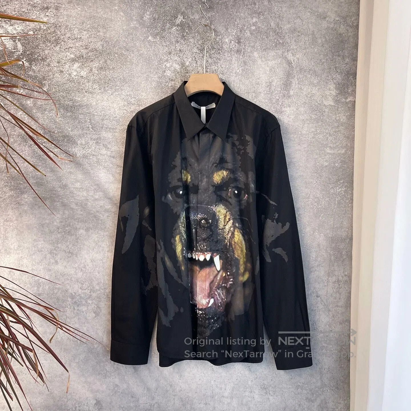 Givenchy Givenchy Black Dog Print Long. Size US S / EU 44-46 / 1 - 1 Thumbnail