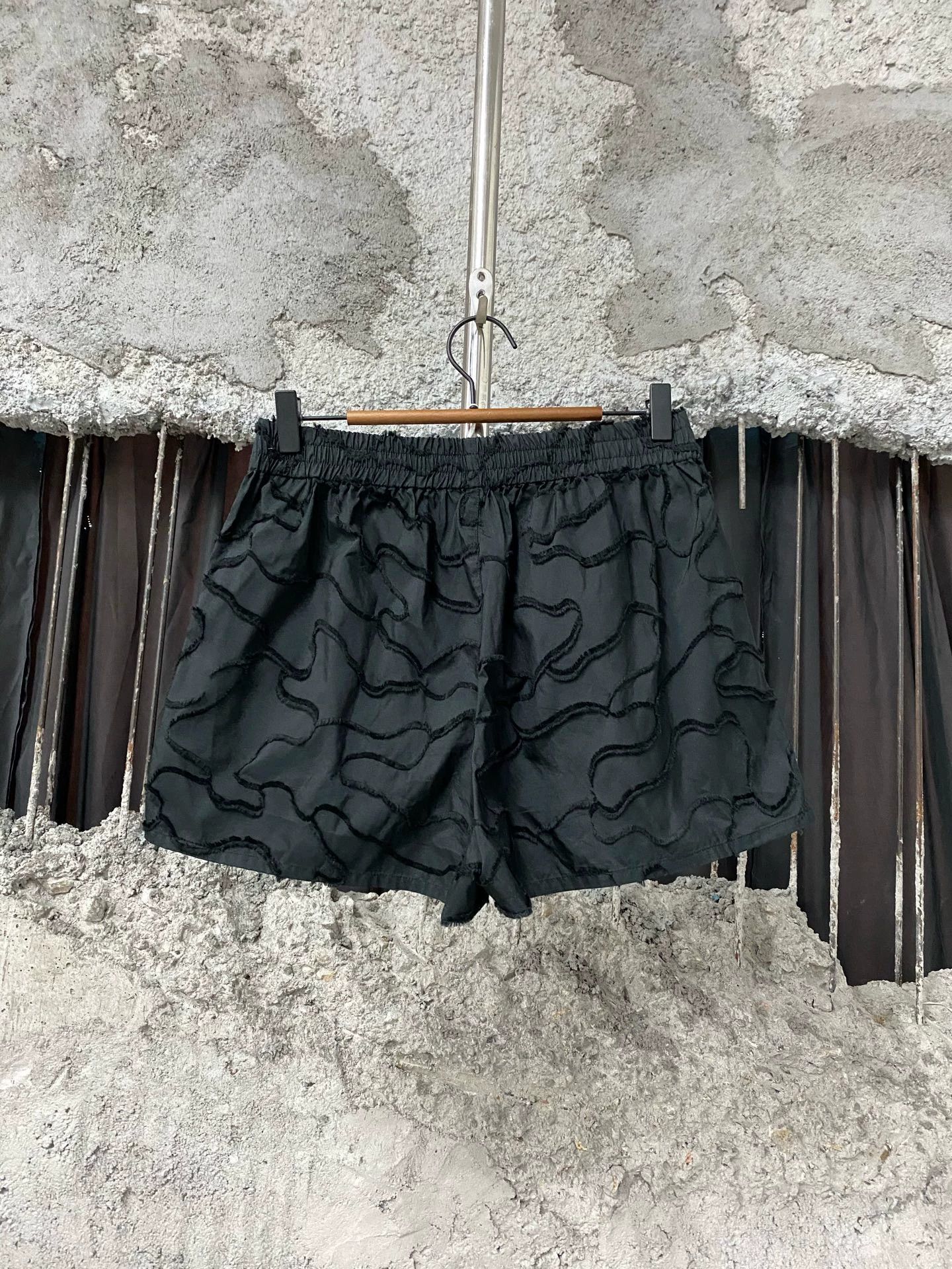 Dior Dior new shorts 38 Size 27" / US 4 / IT 40 - 2 Thumbnail