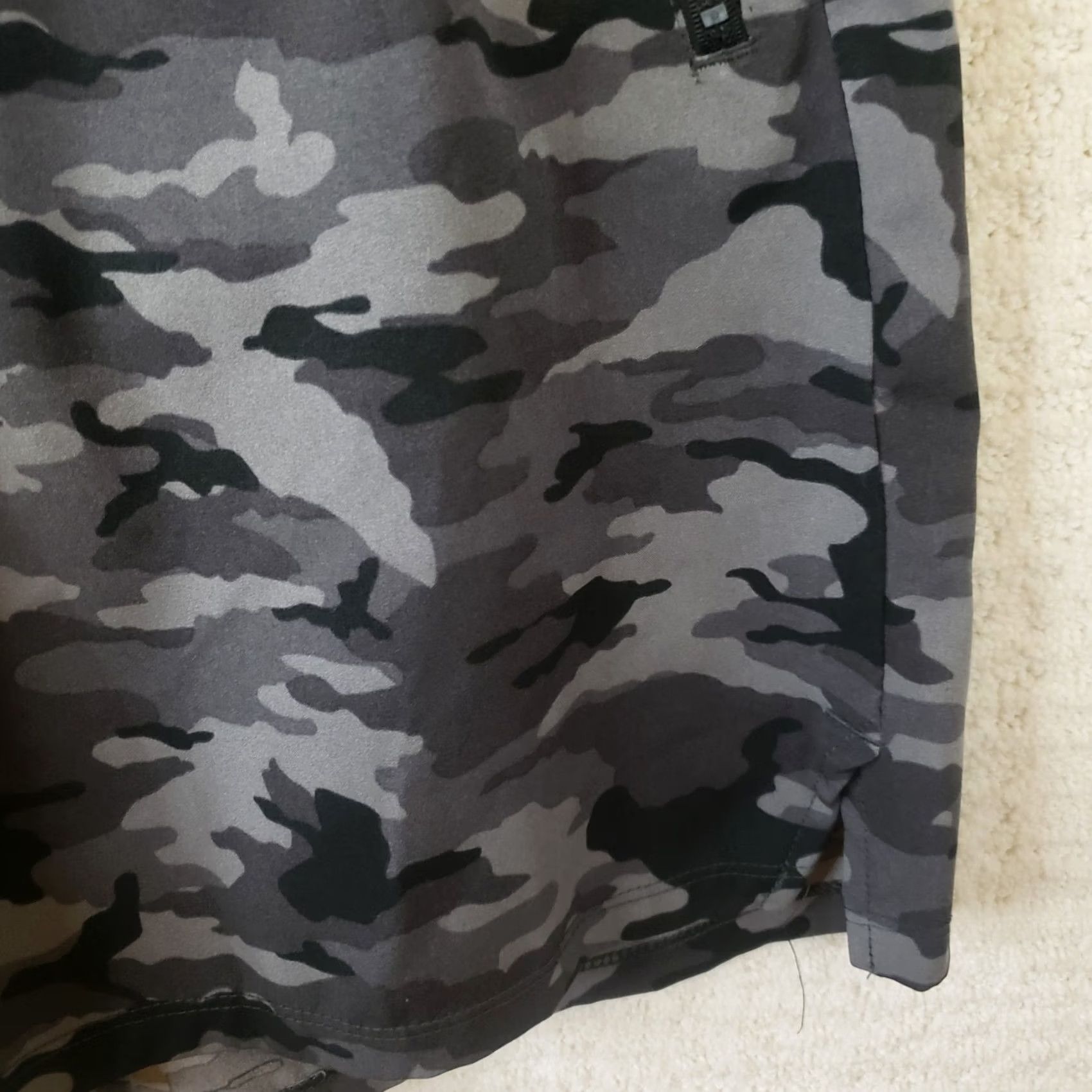 Vintage 90 Degree By Reflex Black Camo Stretch Athletic Running Shorts Mens M Size US 31 - 4 Thumbnail