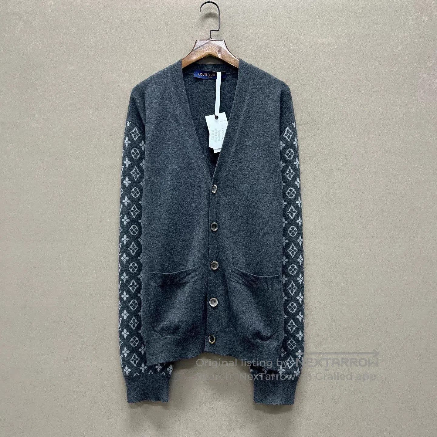 Louis Vuitton Gray V-Neck Cardigan with Patterned Sleeves - Size S. Size US S / EU 44-46 / 1 - 1 Thumbnail