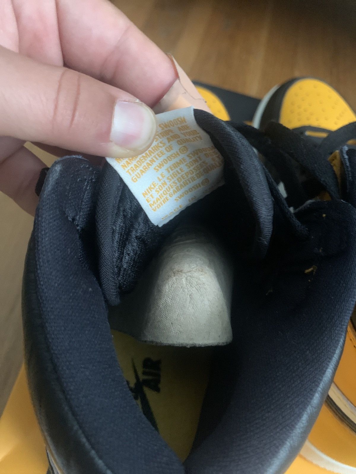 Nike air jordan 1 retro high og taxi Size US 8 / EU 41 - 4 Thumbnail