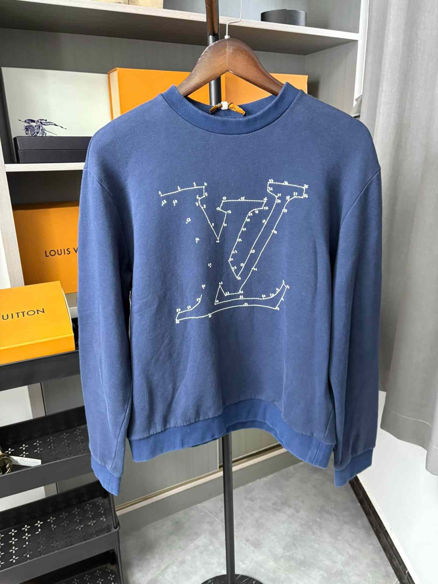 Louis Vuitton Louis Vuitton Embroidered Hoodie S Men Size US S / EU 44-46 / 1 - 1 Thumbnail