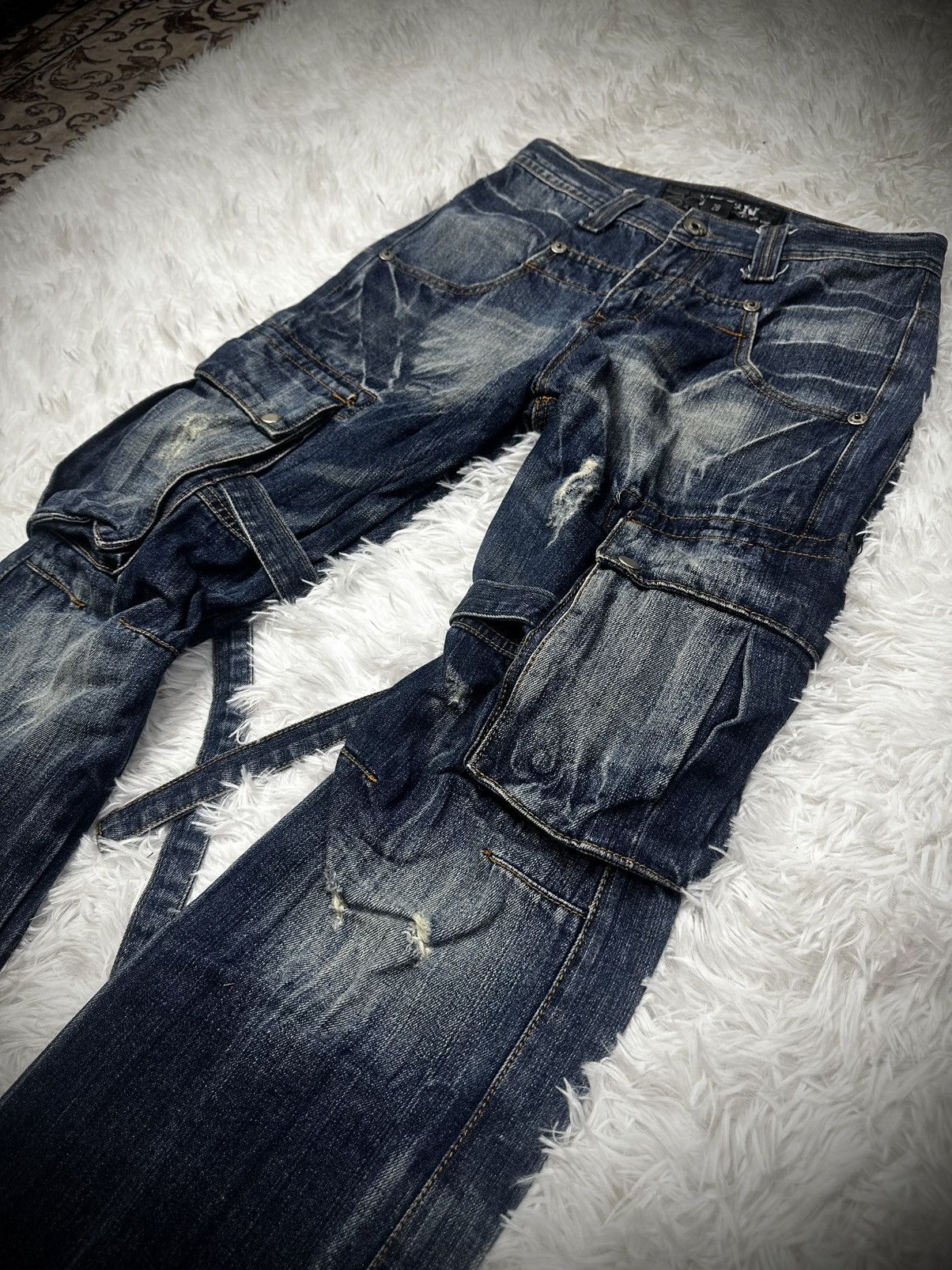 Japanese Brand 💥rare💥 japanese brand RAIN bondage flare cargo jeans Size US 30 / EU 46 - 3 Thumbnail