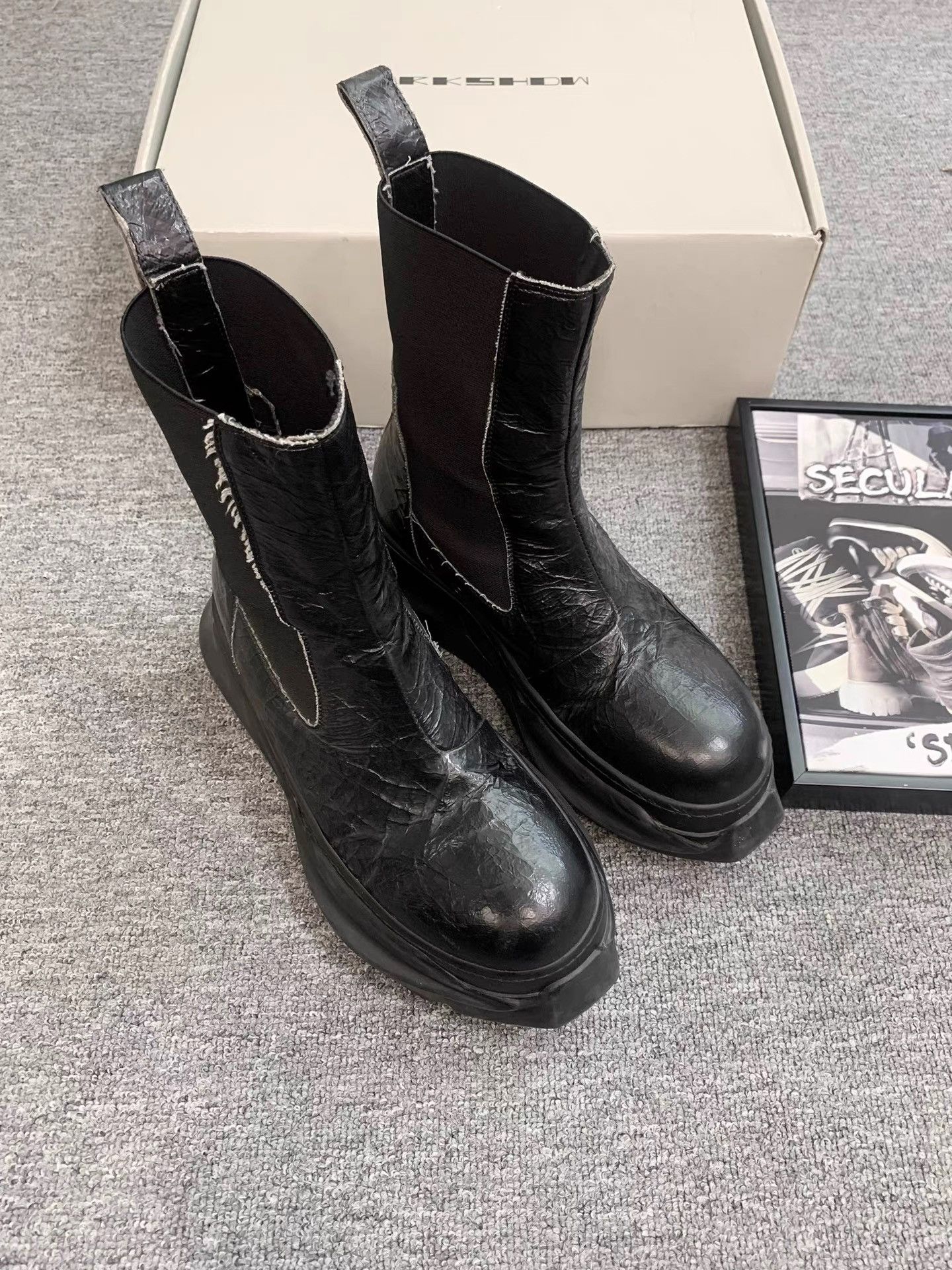 Rick Owens Rick Owens Cracked Leather Platform Chelsea Boots K34 Size US 8 / EU 41 - 2 Thumbnail