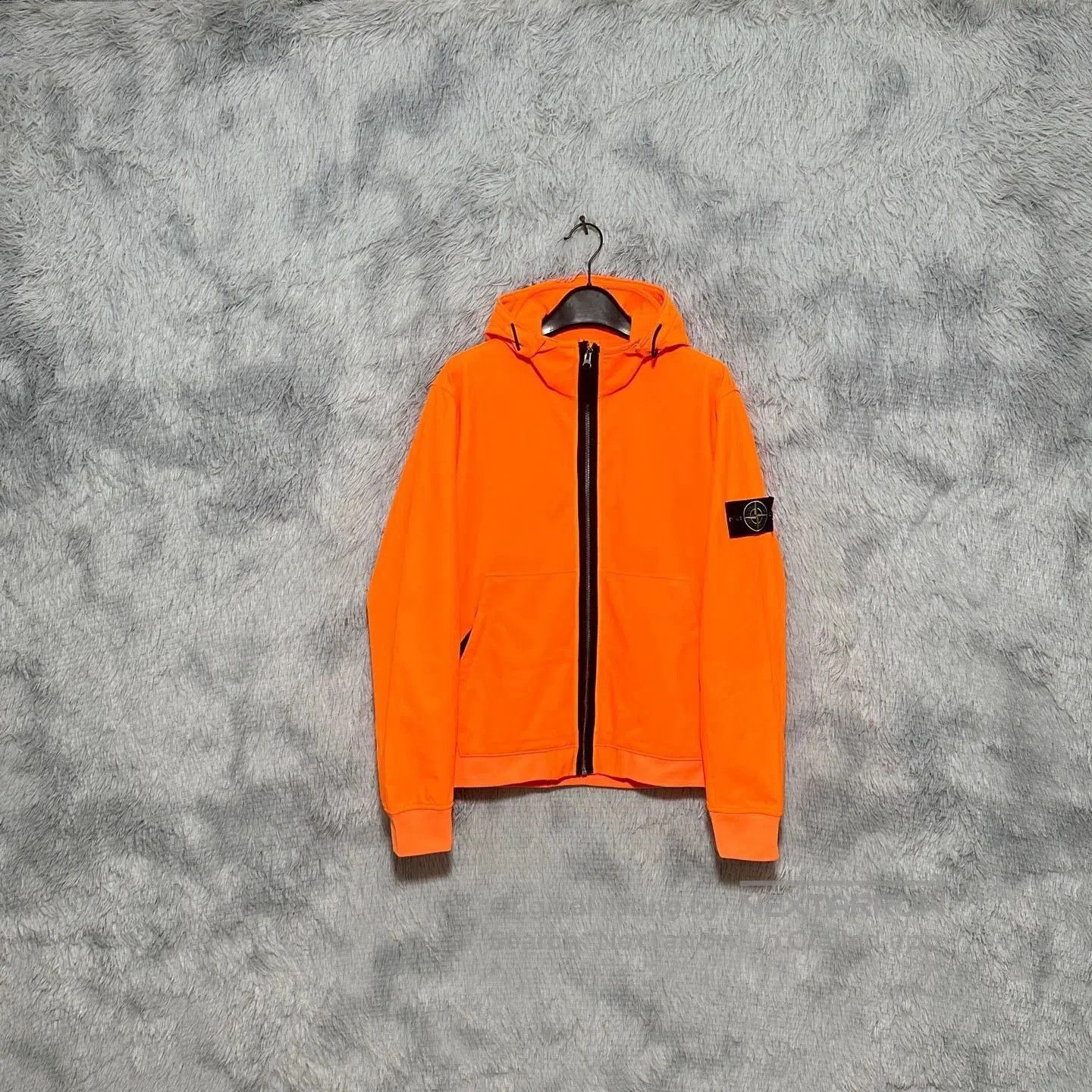 Stone Island stone island soft shell hooded jacket orange. Size US M / EU 48-50 / 2 - 1 Thumbnail