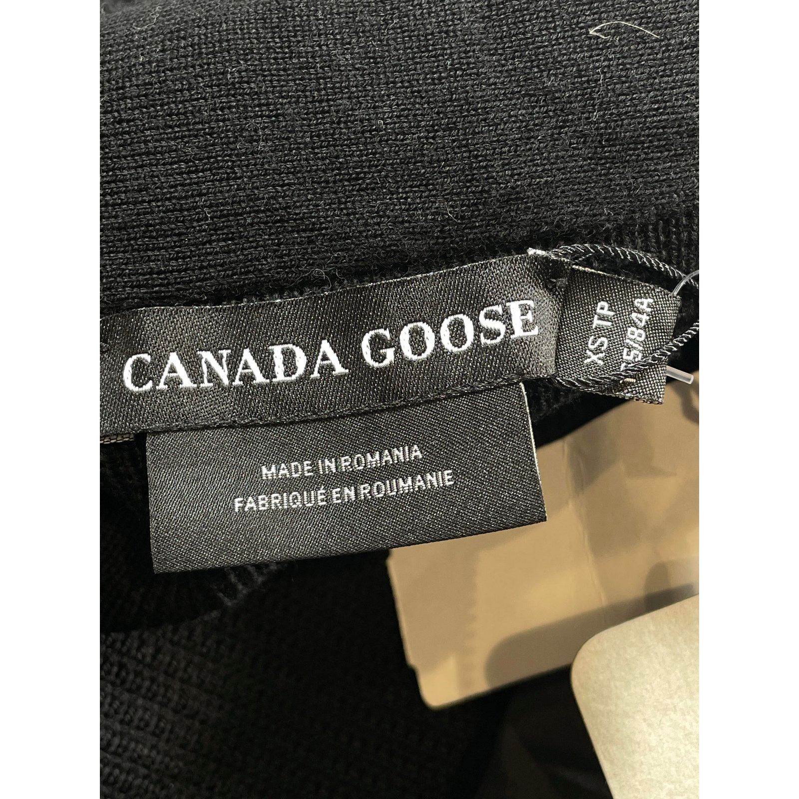 Canada Goose Canada Goose Hybridge Knit Jacket Cardigan Size US XS / EU 42 / 0 - 14 Thumbnail
