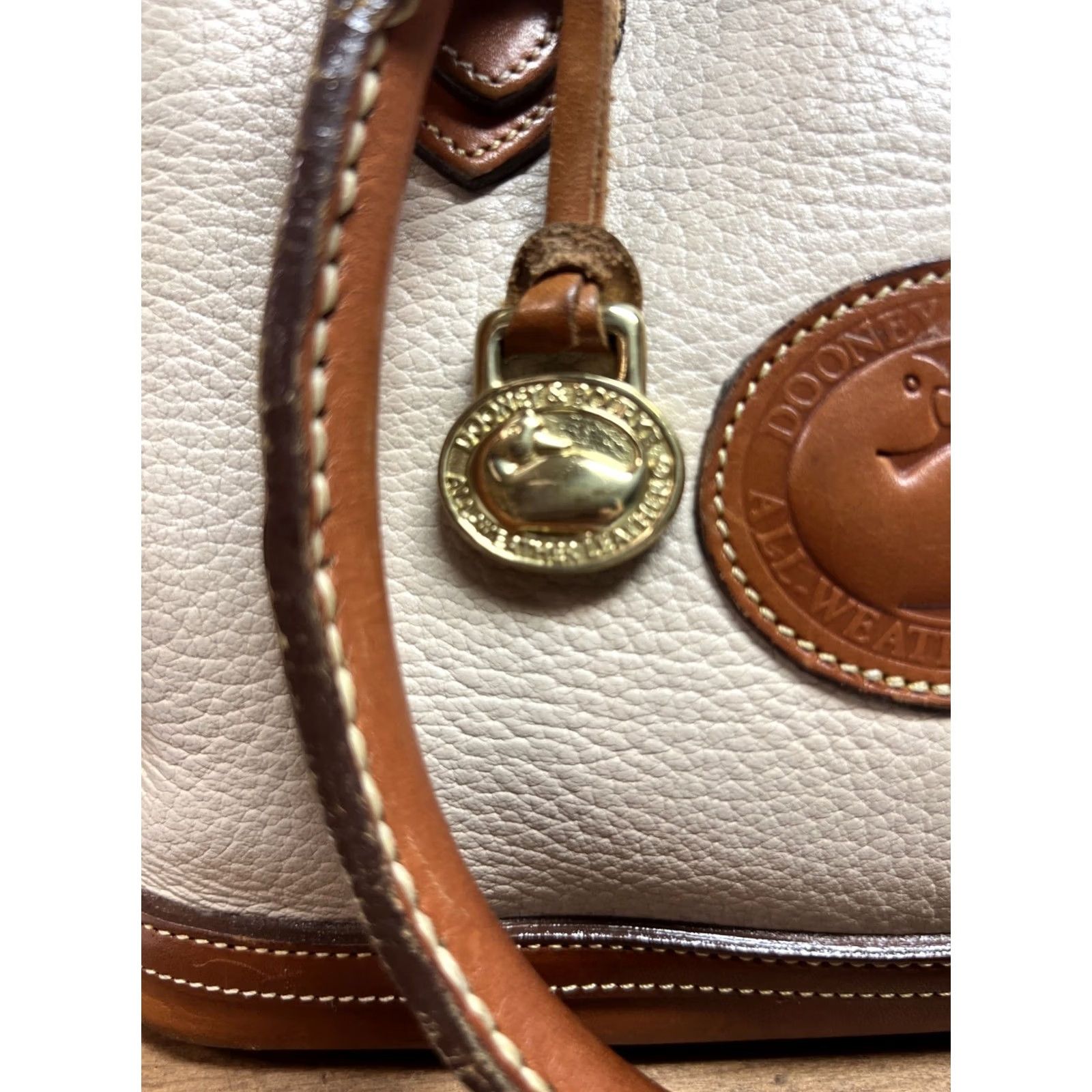 Dooney & Bourke Dooney & Bourke Zip Satchel Pebbled Leather Purse Handbag Cream - Dooney & Bourke Satchel/Top Handle Bag, Medium, Women, Pebbled Leather, Zip, Cream Size ONE SIZE - 4 Thumbnail