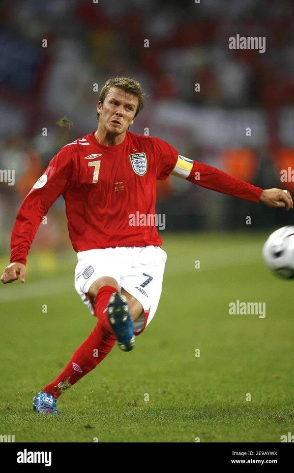 Vintage ENGLAND 2006 2008 AWAY BECKHAM FOOTBALL SHIRT SOCCER JERSEY Size US M / EU 48-50 / 2 - 8 Thumbnail