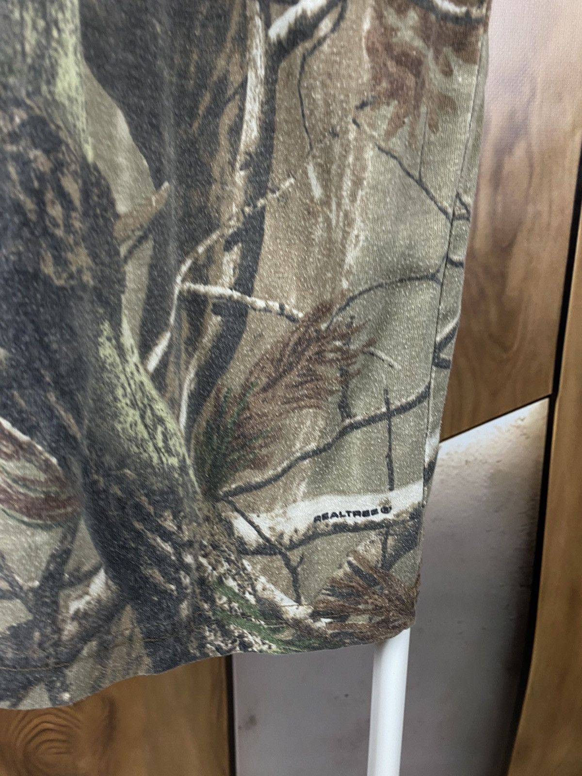 Realtree 🌳Vintage T-Shirt Realtree Overprint Monogram Tree Tee🌳 Size US XXL / EU 58 / 5 - 11 Thumbnail