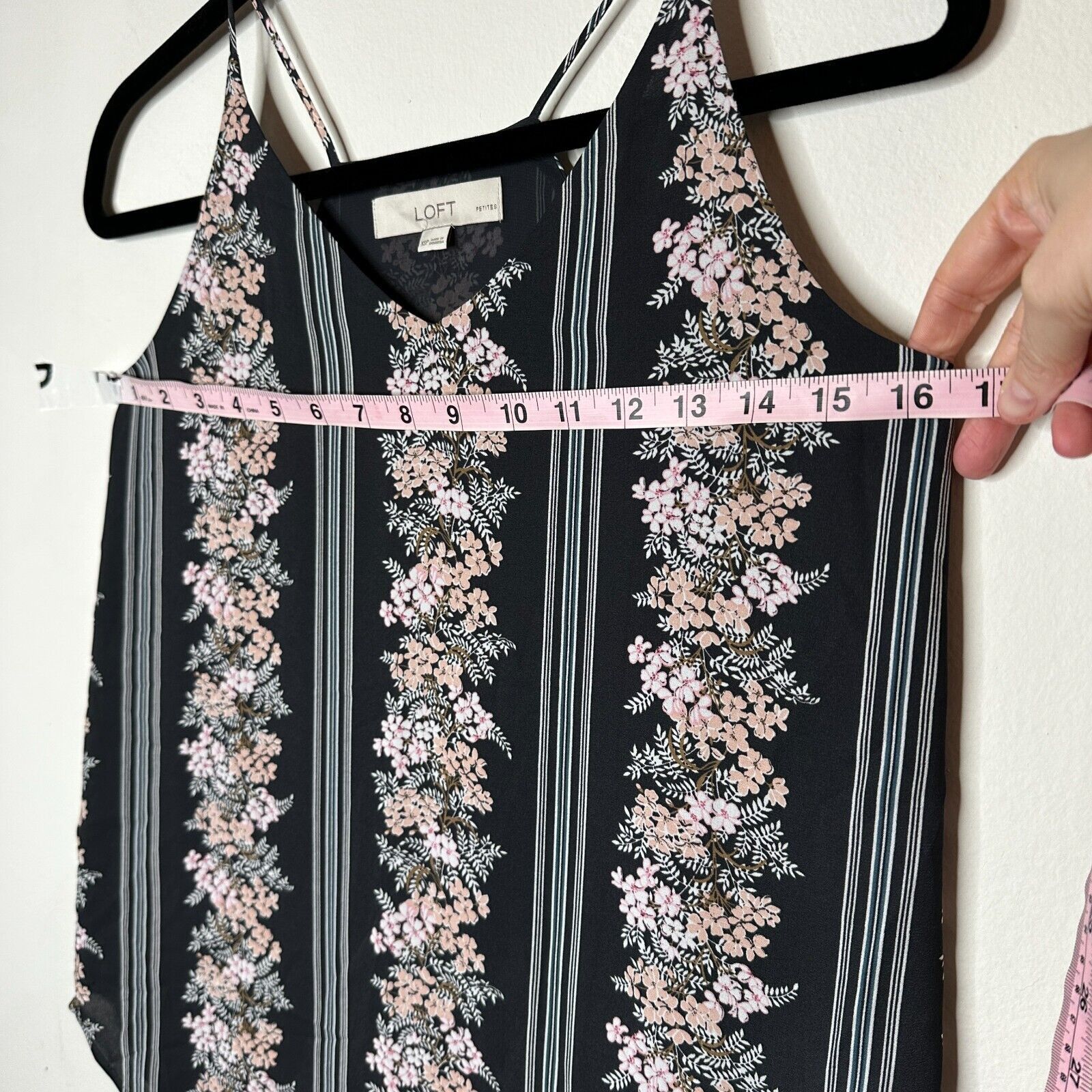 Loft Loft Gray Pink Floral Stripe VNeck Halter Sleeveless Top XSP Size XS / US 0-2 / IT 36-38 - 8 Thumbnail