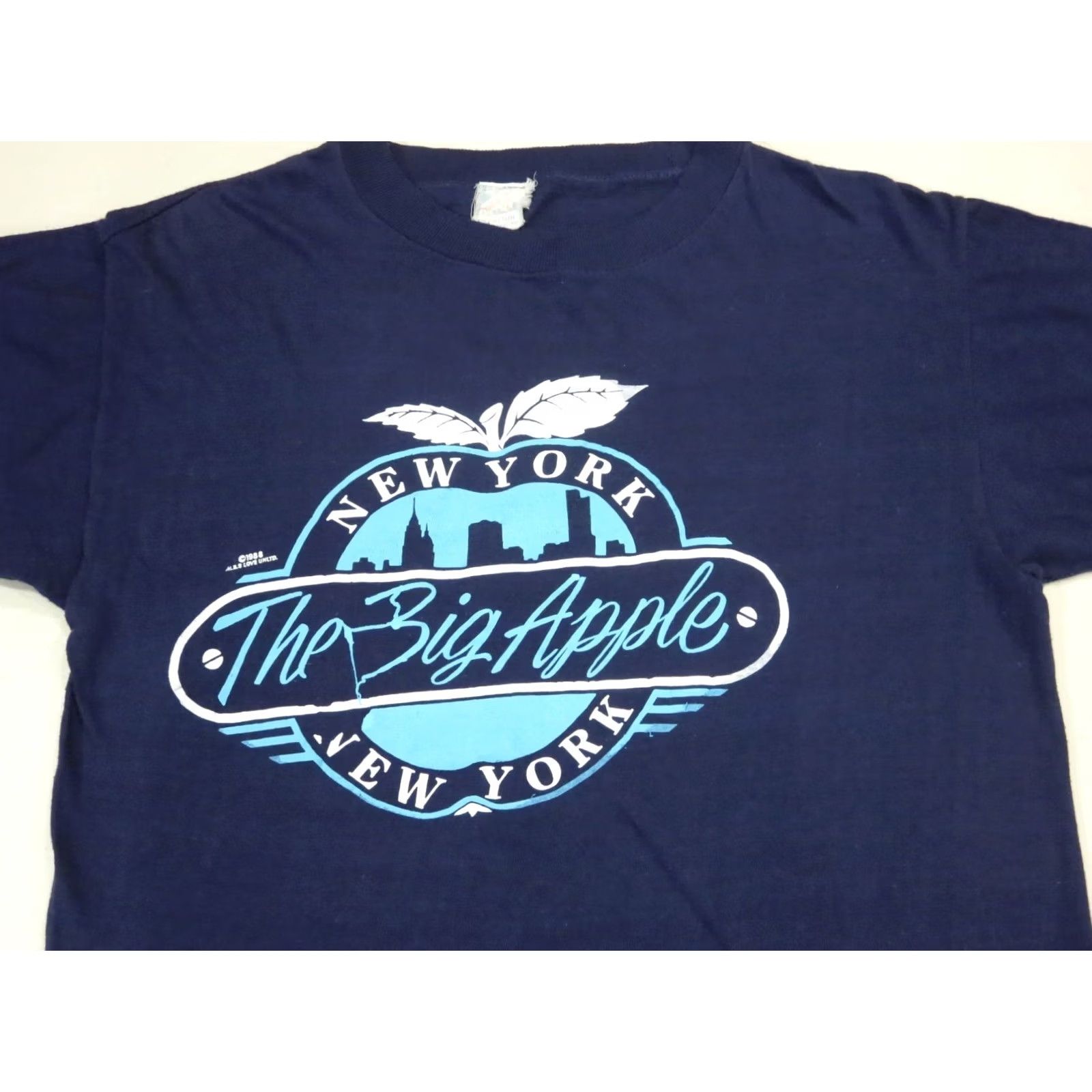 Apple VINTAGE 80s NEW YORK CITY THE BIG APPLE SKYLINE T-Shirt XS tourist single stitch Size US XS / EU 42 / 0 - 3 Thumbnail