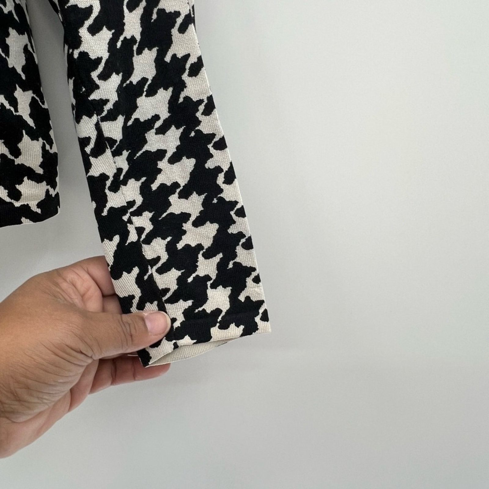 & Other Stories Talbots Houndstooth Jacquard Top – Size 8 (Pre-Owned) Size M / US 6-8 / IT 42-44 - 6 Thumbnail
