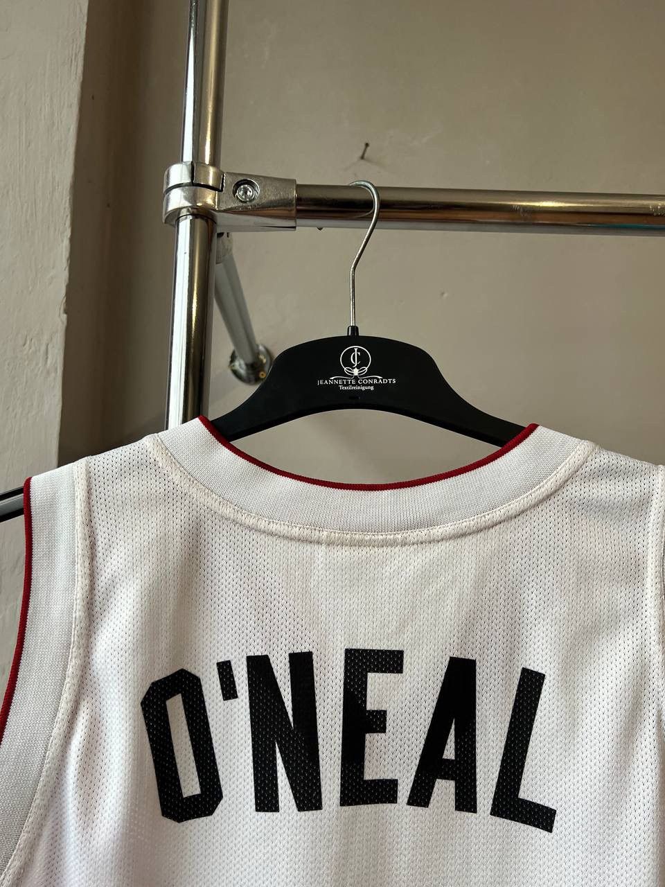 NBA VINTAGE MIAMI HEAT #32 O’NEAL CHAMPION BASKETBALL JERSEY L Size US L / EU 52-54 / 3 - 13 Thumbnail