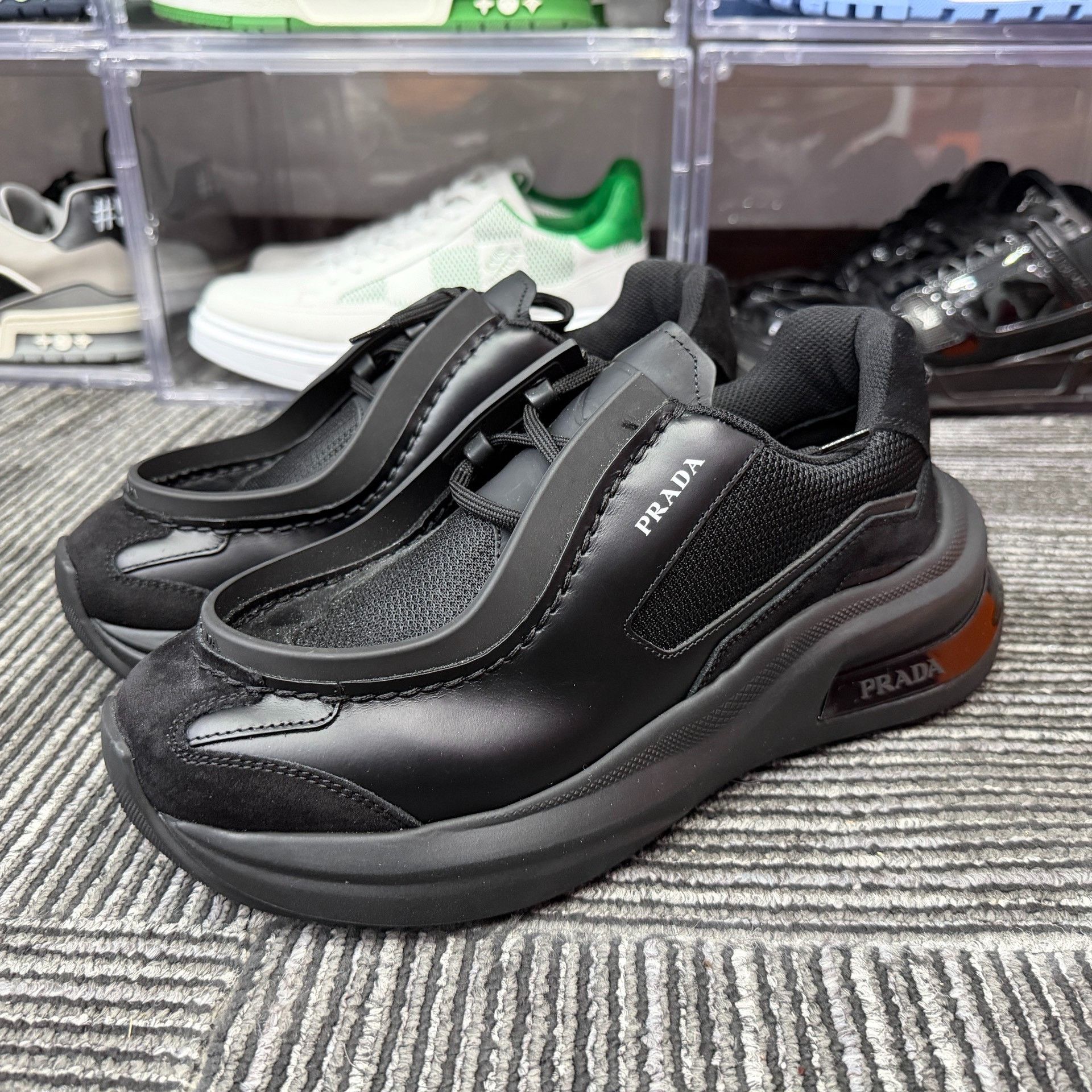 Prada Prada Lowtop Sneakers 7 Men Size US 7 / EU 40 - 1 Thumbnail
