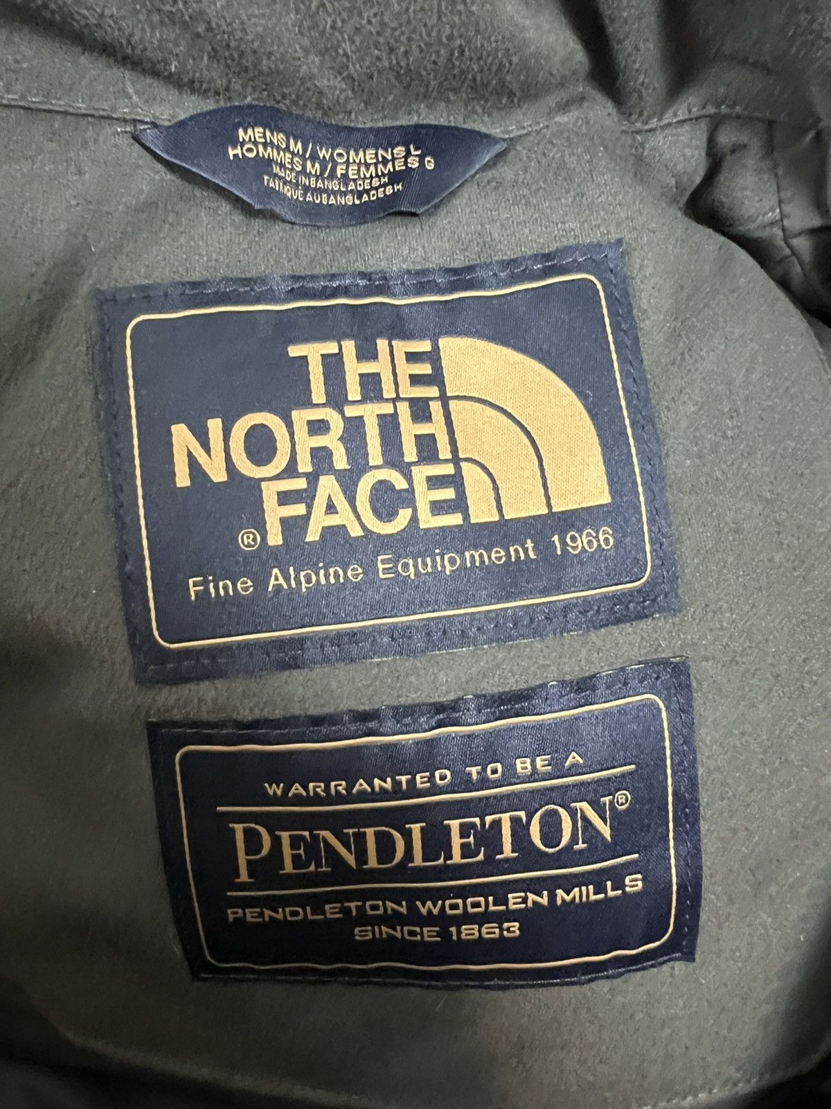 Pendleton × The North Face The North Face Pendleton 700 Puffer Vest Size Men's Size M Size US M / EU 48-50 / 2 - 3 Thumbnail