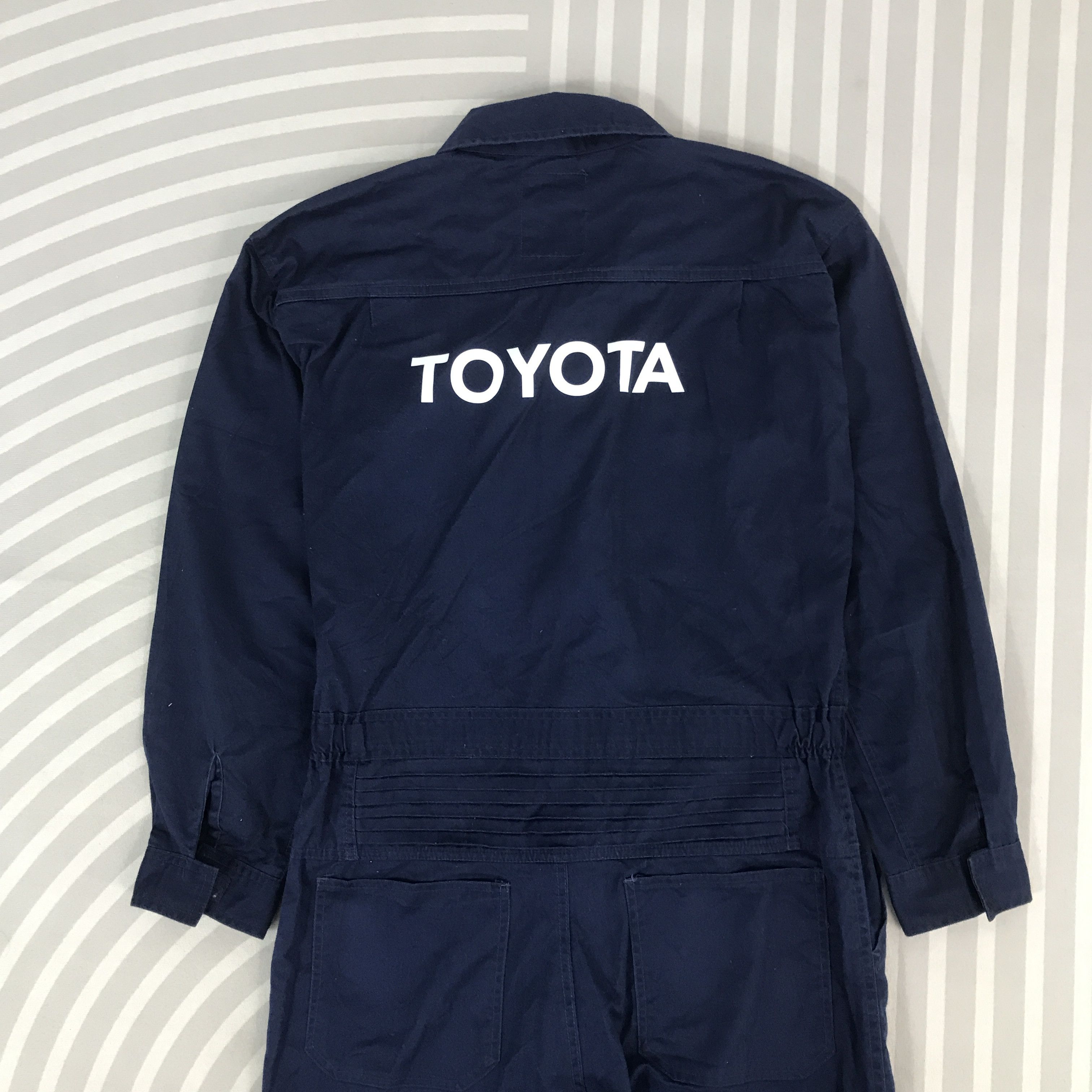 Gear for Sports Vintage Toyota Racing Coverall Jacket Size US L / EU 52-54 / 3 - 5 Thumbnail