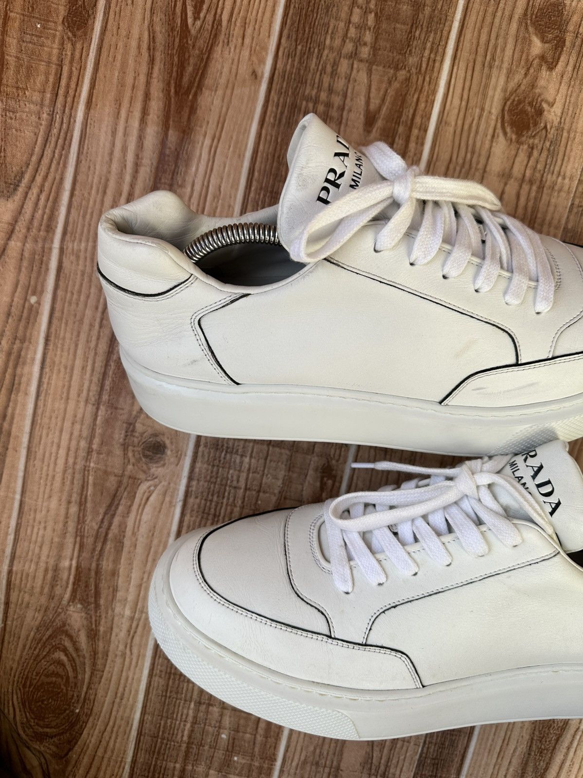 Prada Prada Milano White Leather Montana Low top Sneaks Size US 10 / EU 43 - 11 Thumbnail