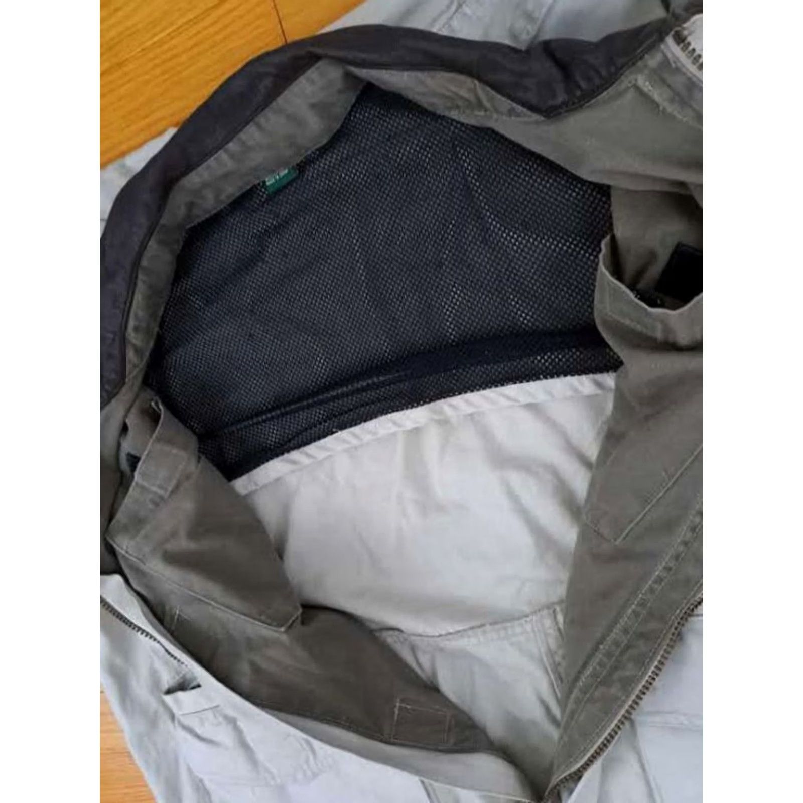 X-LARGE VINTAGE The Walking Co. Vest Full Zip Canvas Outdoor XL Beige Men Size US XL / EU 56 / 4 - 5 Thumbnail