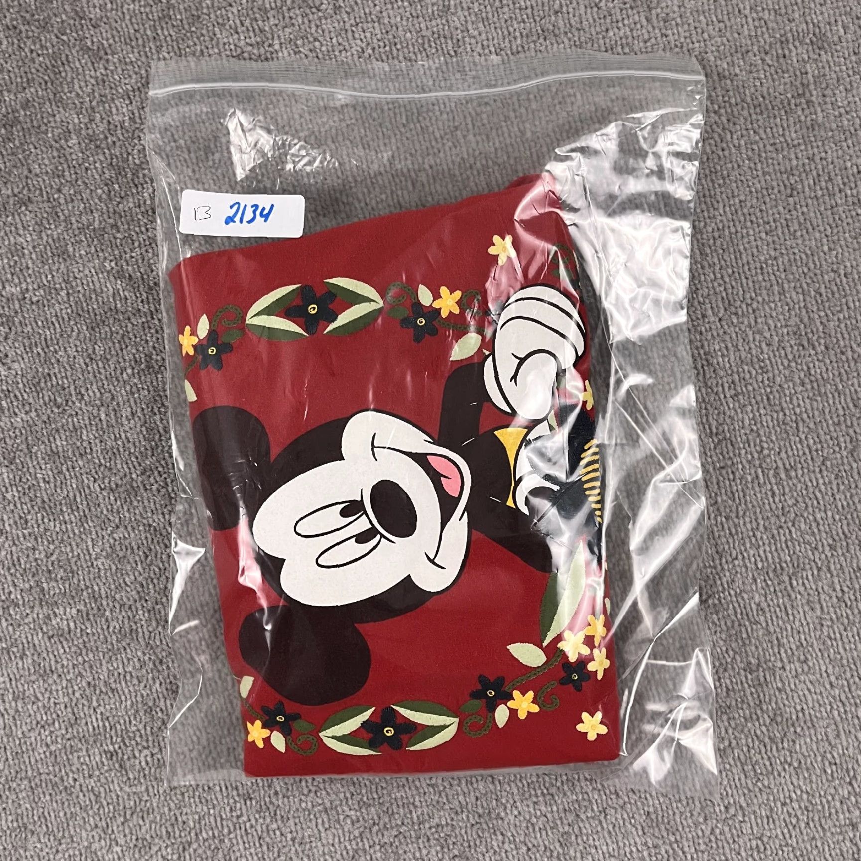 Disney VTG Disney Mickey & Minnie Mouse T-Shirt Adult 2XL Red Double-Sided Graphic Tee Crew Neck Short Sleeve Size US XXL / EU 58 / 5 - 7 Thumbnail