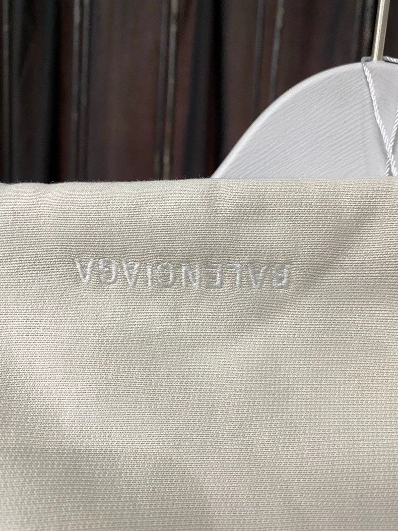 Balenciaga Balenciaga Hoodie Sweatshirt Size US XS / EU 42 / 0 - 5 Thumbnail