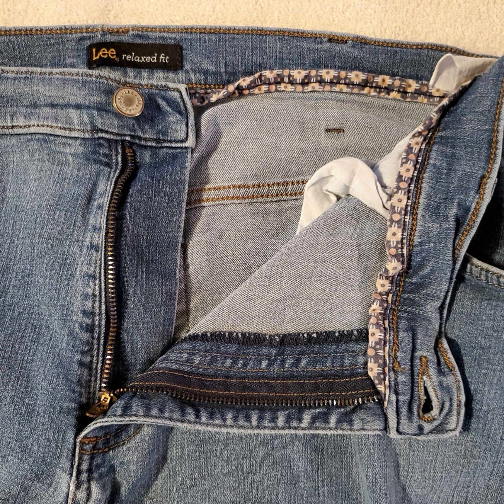 Lee Lee Relaxed Fit Capri Jeans Women 40 X 19 Blue Denim 5-Pocket Lee Riders Mid Rise Capri Size 27" / US 4 / IT 40 - 7 Thumbnail