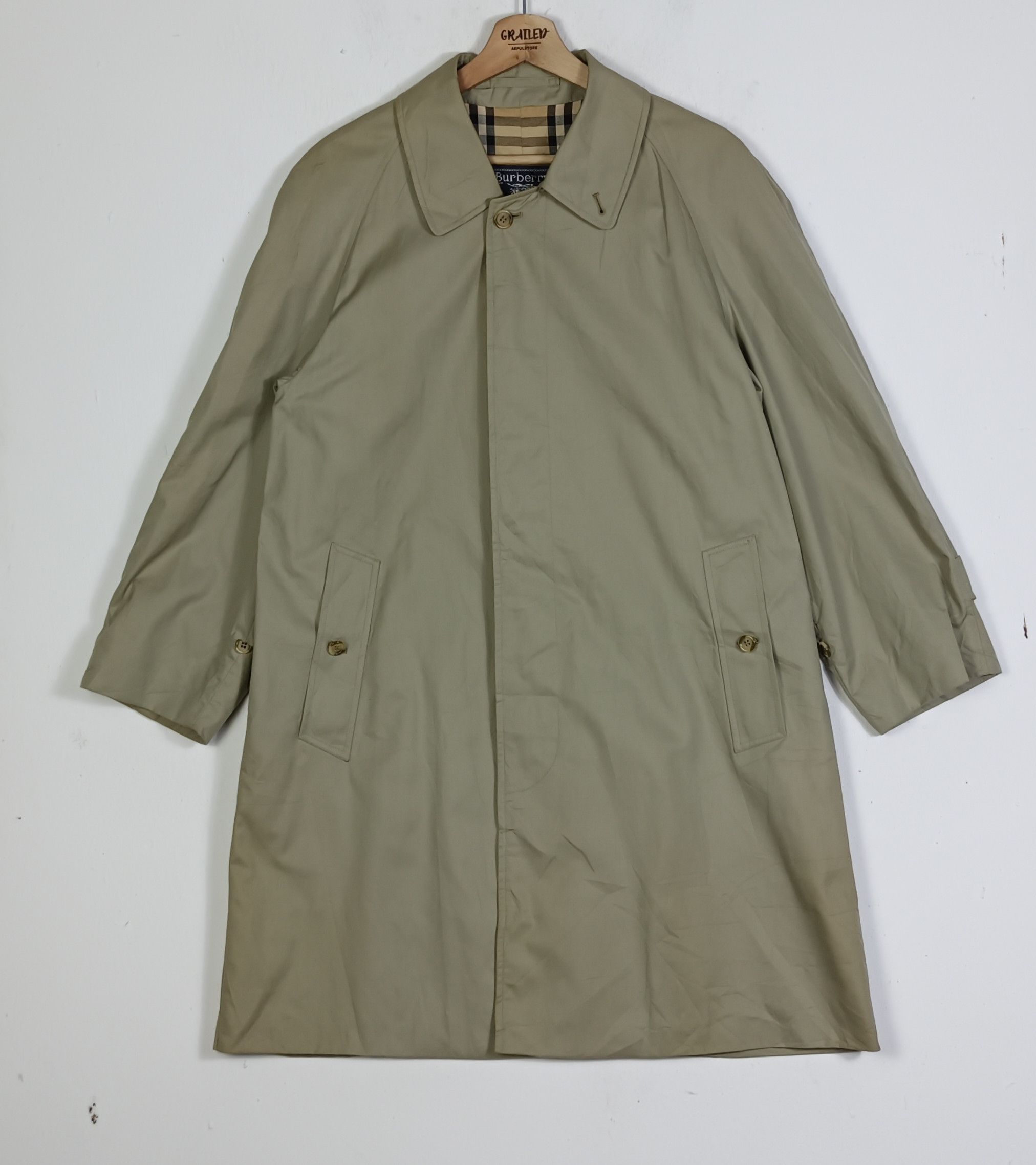 Burberry Vintage Burberrys London Nova Check 46 Short C95B Size US L / EU 52-54 / 3 - 4 Thumbnail
