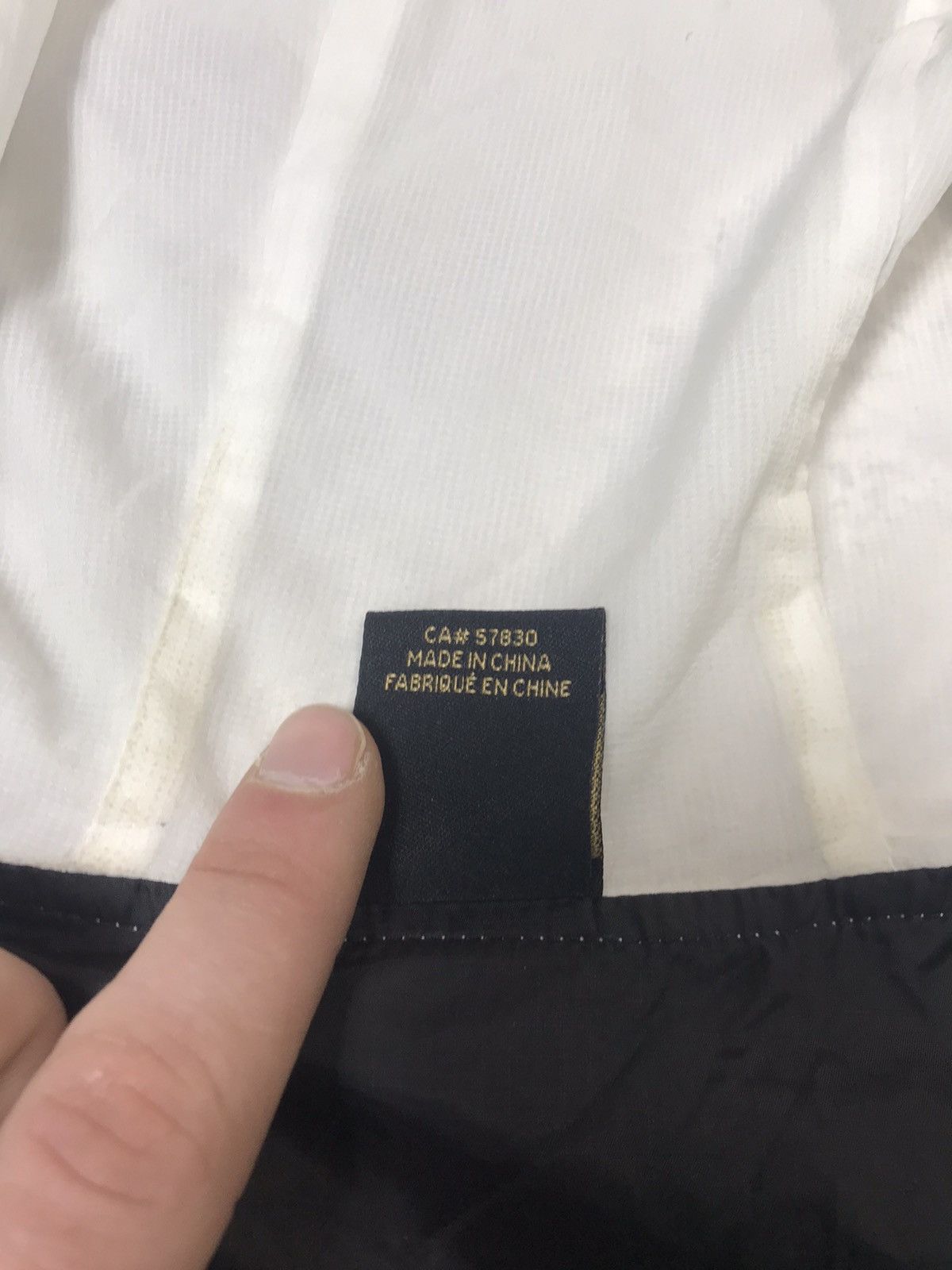 Drake 2021 OVO Globe Logo lightweight windbreaker White Size US M / EU 48-50 / 2 - 9 Thumbnail