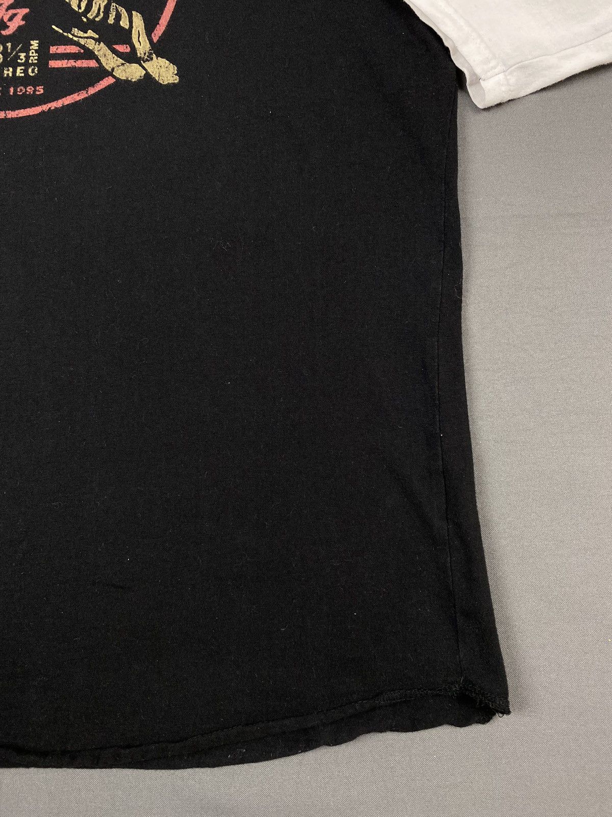 Band Tees 2000’s Vintage Foo Fighters Two Tone Raglan 3/4 Sleeve Tee Size US XXL / EU 58 / 5 - 5 Thumbnail