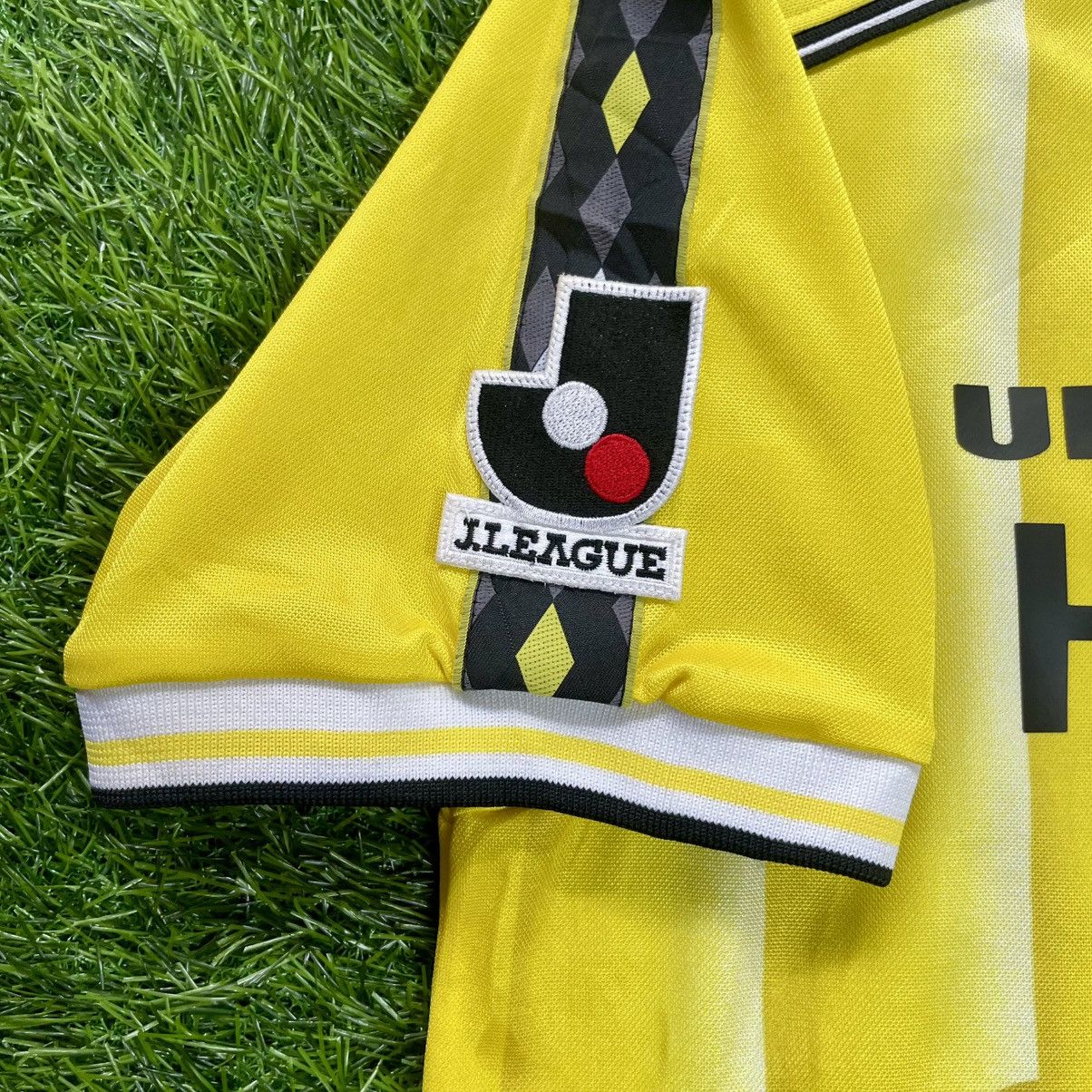 Umbro × Vintage Umbro Kashiwa Reysol Home 1999 Stoichkov #8 Soccer Jersey Size US L / EU 52-54 / 3 - 6 Thumbnail