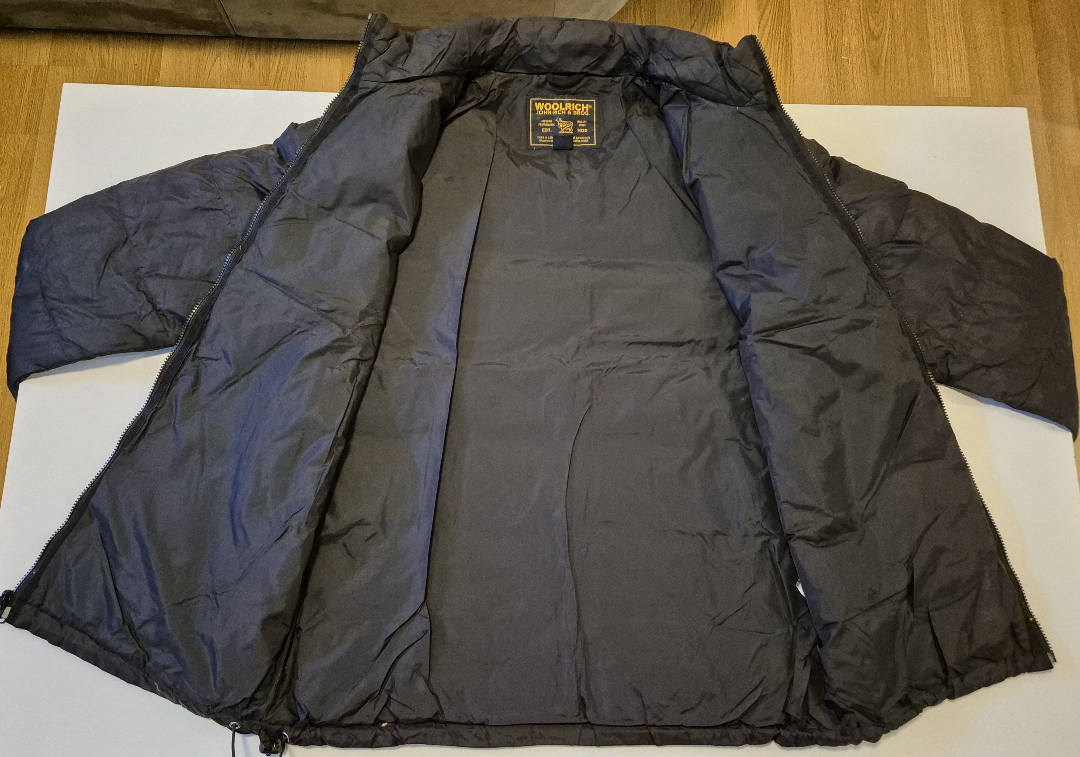Other Woolrich Casual Winter Puffa Jacket size M (fits L) Size US L / EU 52-54 / 3 - 7 Thumbnail