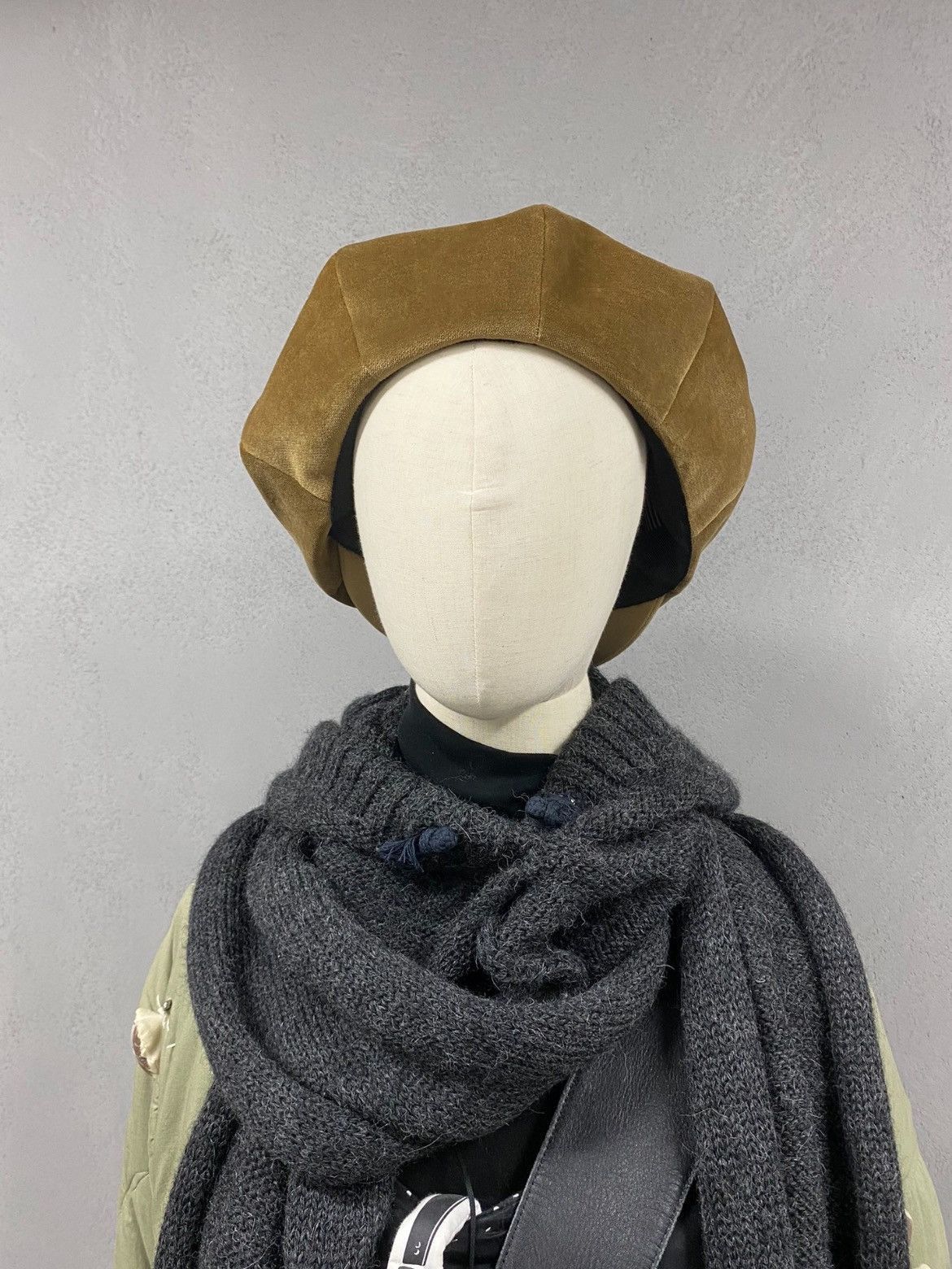 Number (N)ine Number Nine X Niedieck velvet octagonal hat Size ONE SIZE - 6 Thumbnail