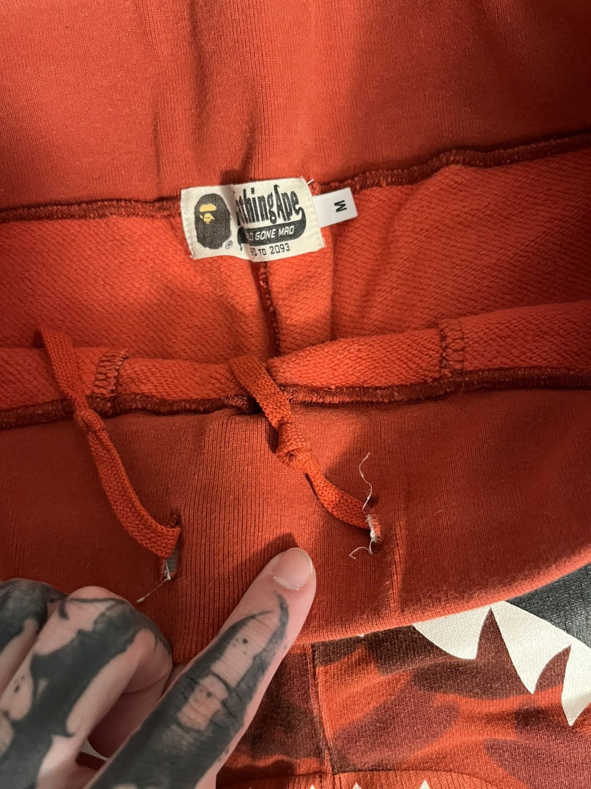 Bape Bape red shark shorts Size US 30 / EU 46 - 8 Thumbnail